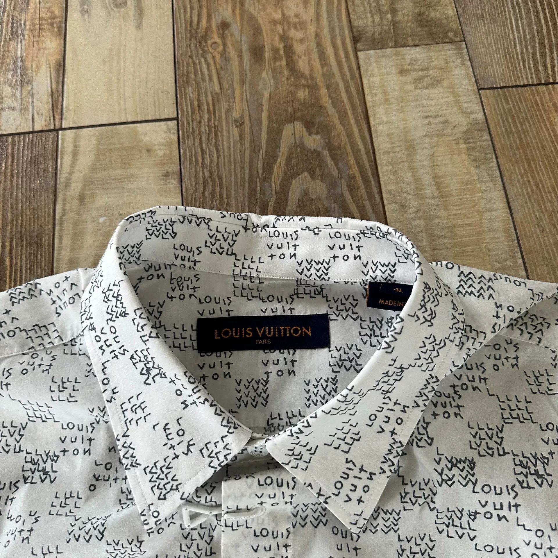 Louis Vuitton Louis Vuitton Airplane Logo Print Shirt Size US XL / EU 56 / 4 - 3 Thumbnail