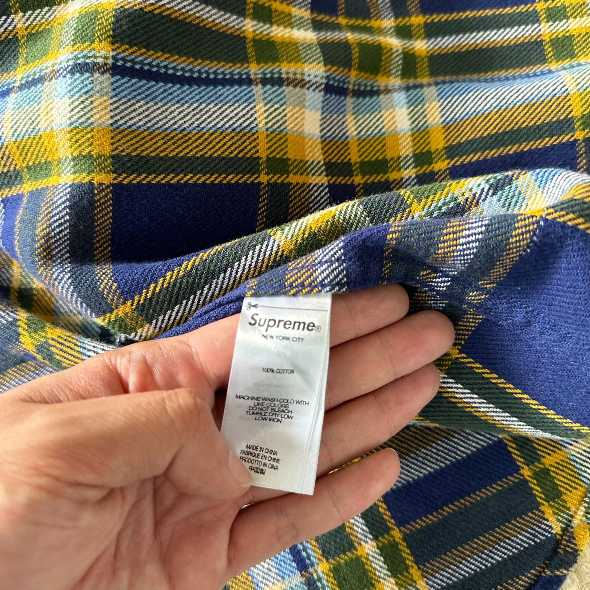 Supreme Supreme Old English Plaid Flannel Shirt Size US M / EU 48-50 / 2 - 7 Thumbnail
