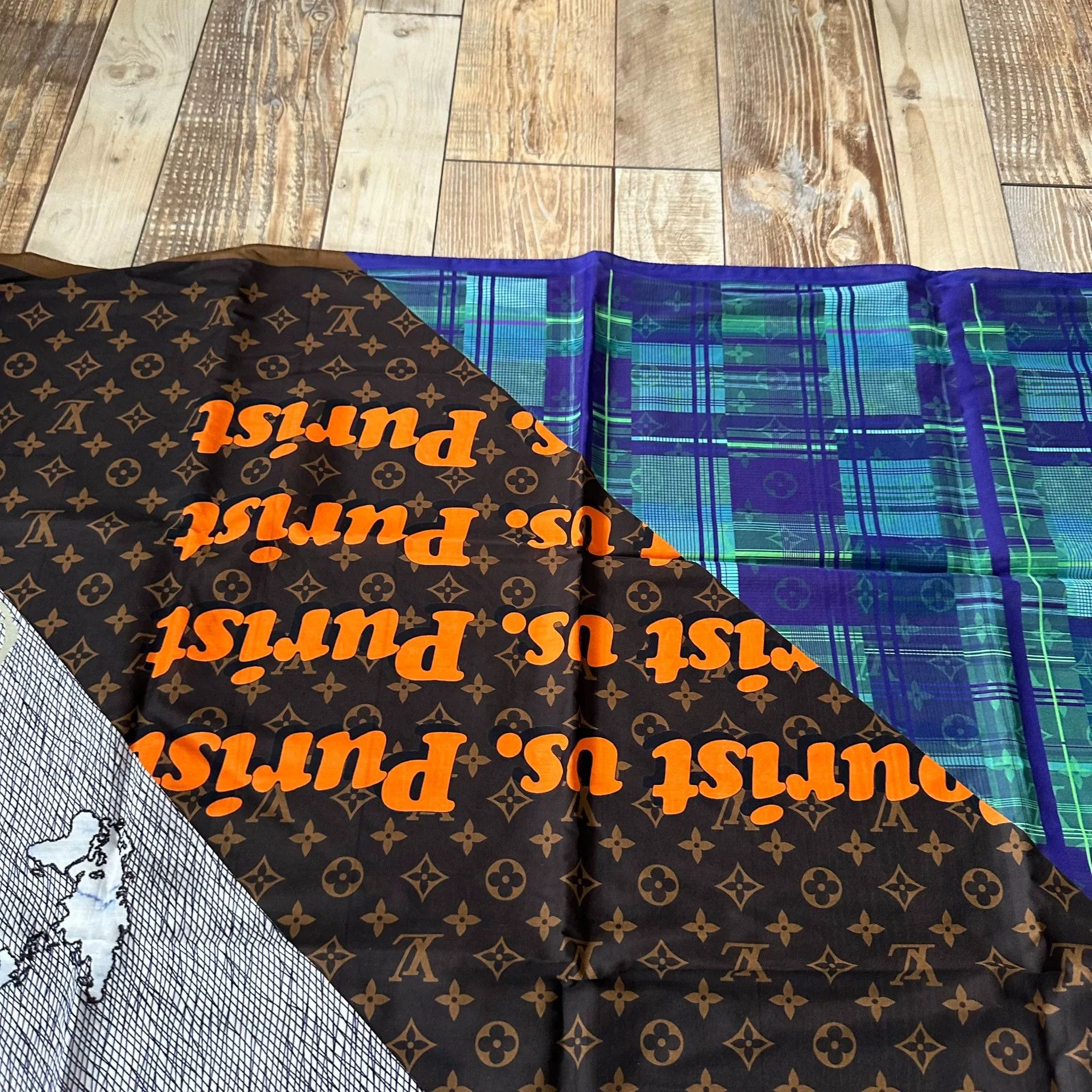 Louis Vuitton Louis Vuitton Virgil Slogan Triple Mask Scarf Size ONE SIZE - 5 Thumbnail