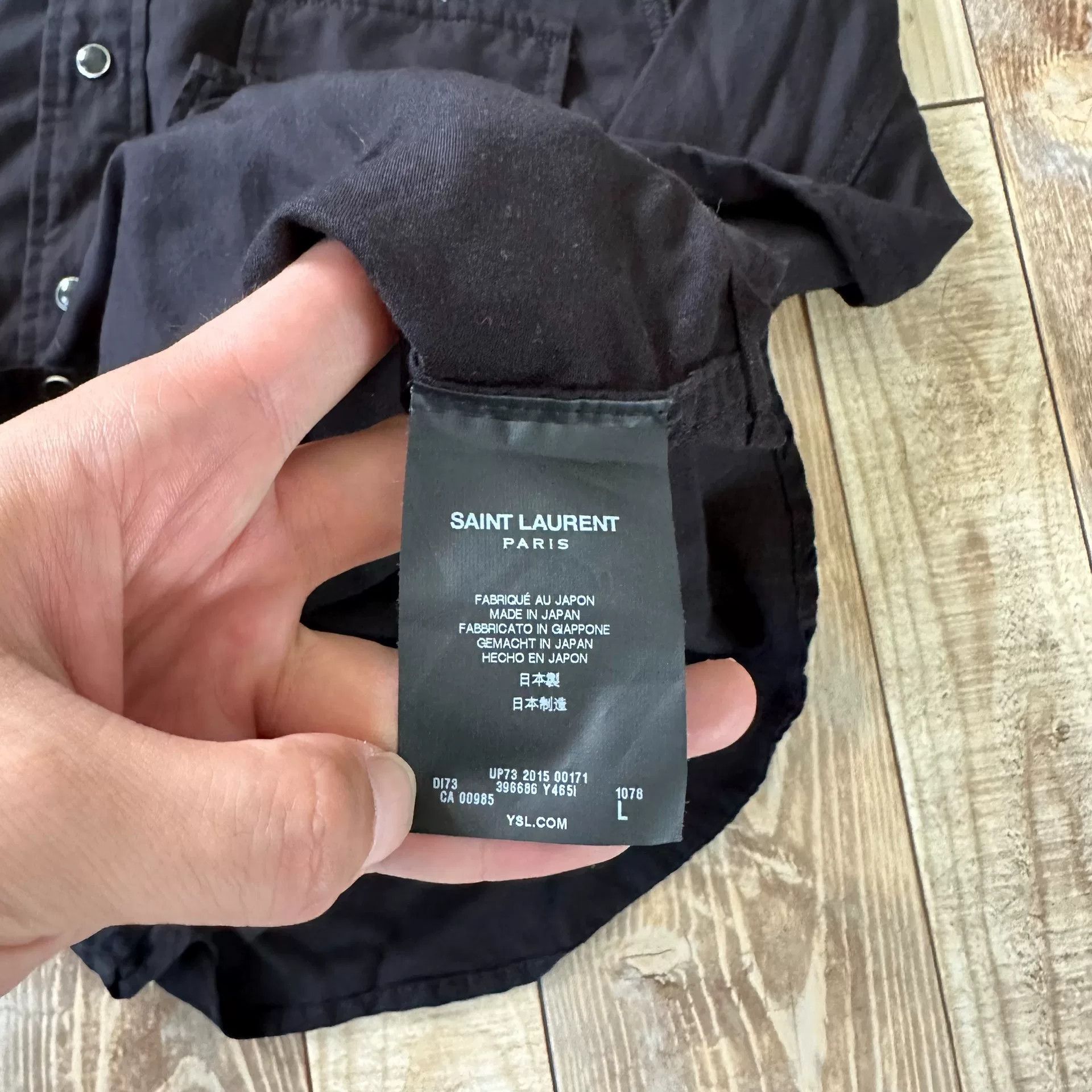 Saint Laurent Paris Saint Laurent YSL Gemstone Button Shirt Size US M / EU 48-50 / 2 - 5 Thumbnail