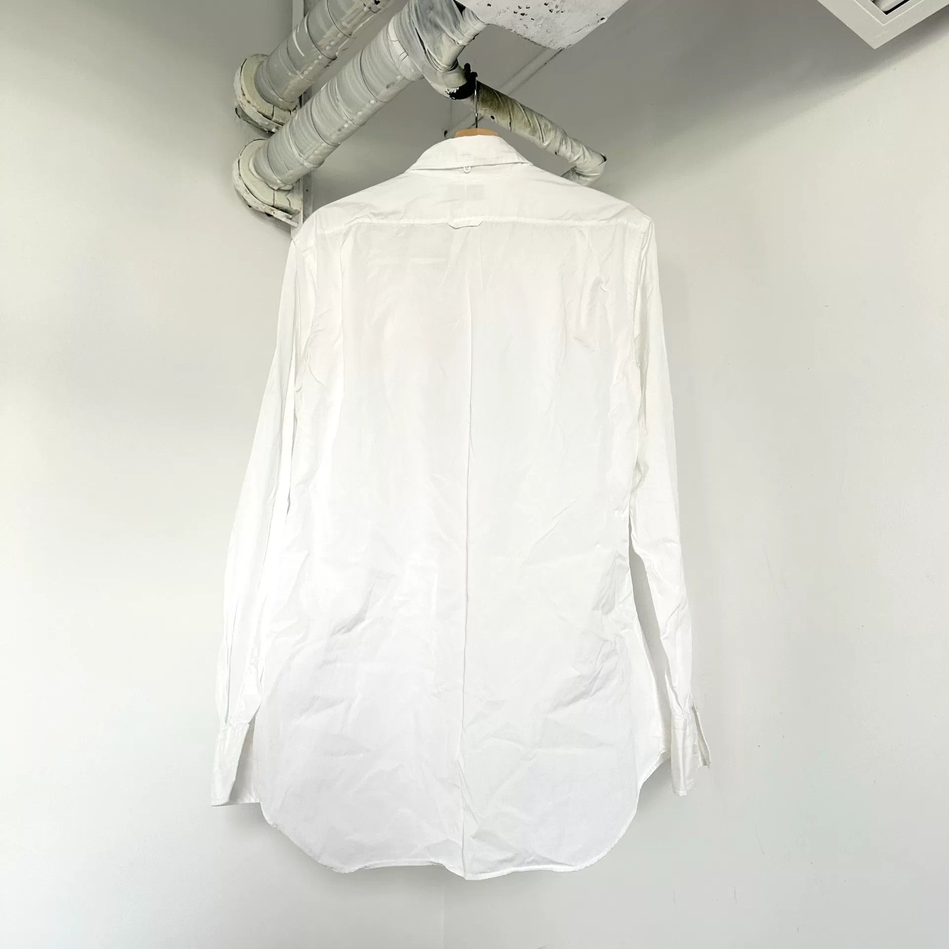 Thom Browne Thom Browne Three Stripes White Shirt Size US L / EU 52-54 / 3 - 2 Thumbnail