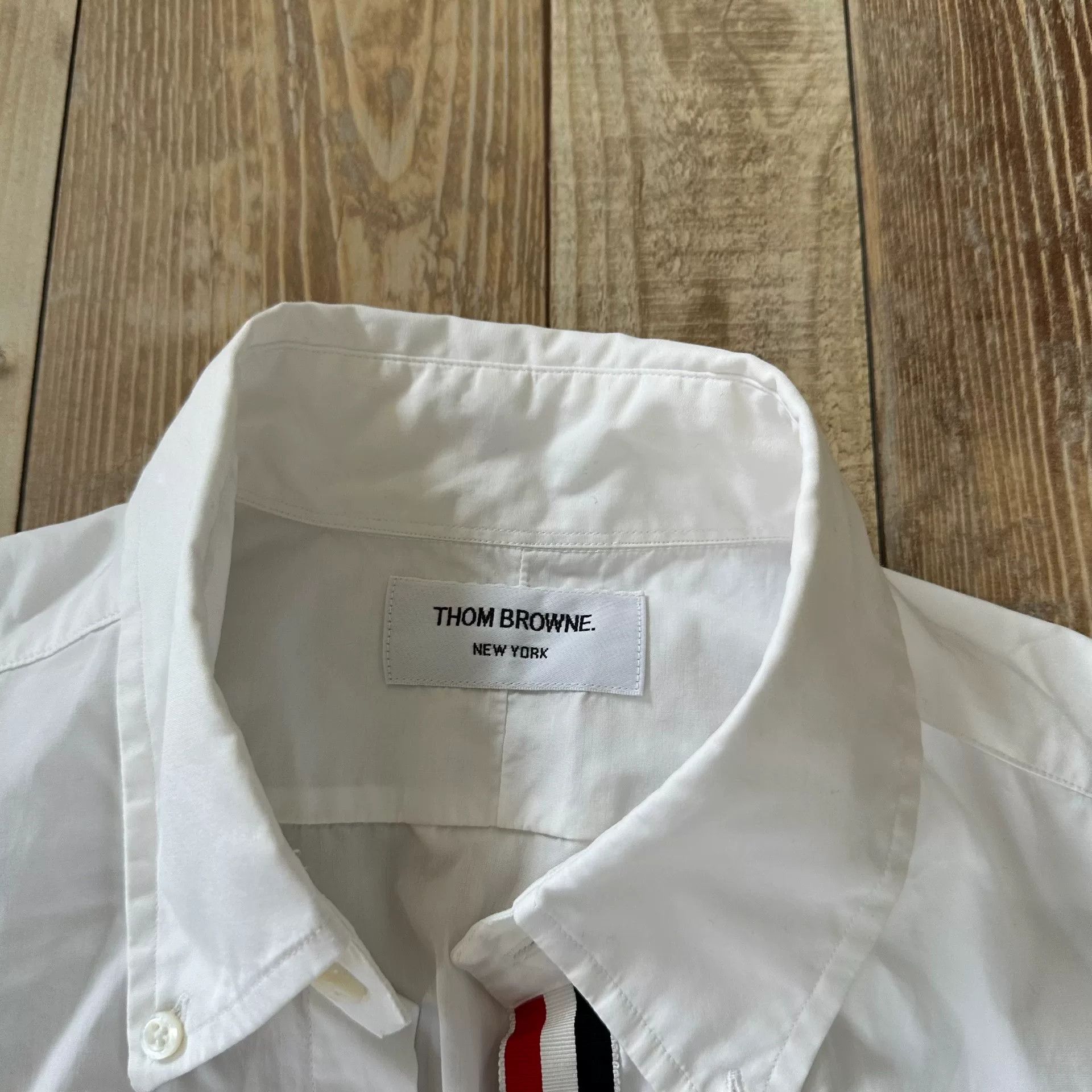 Thom Browne Thom Browne Three Stripes White Shirt Size US L / EU 52-54 / 3 - 5 Thumbnail