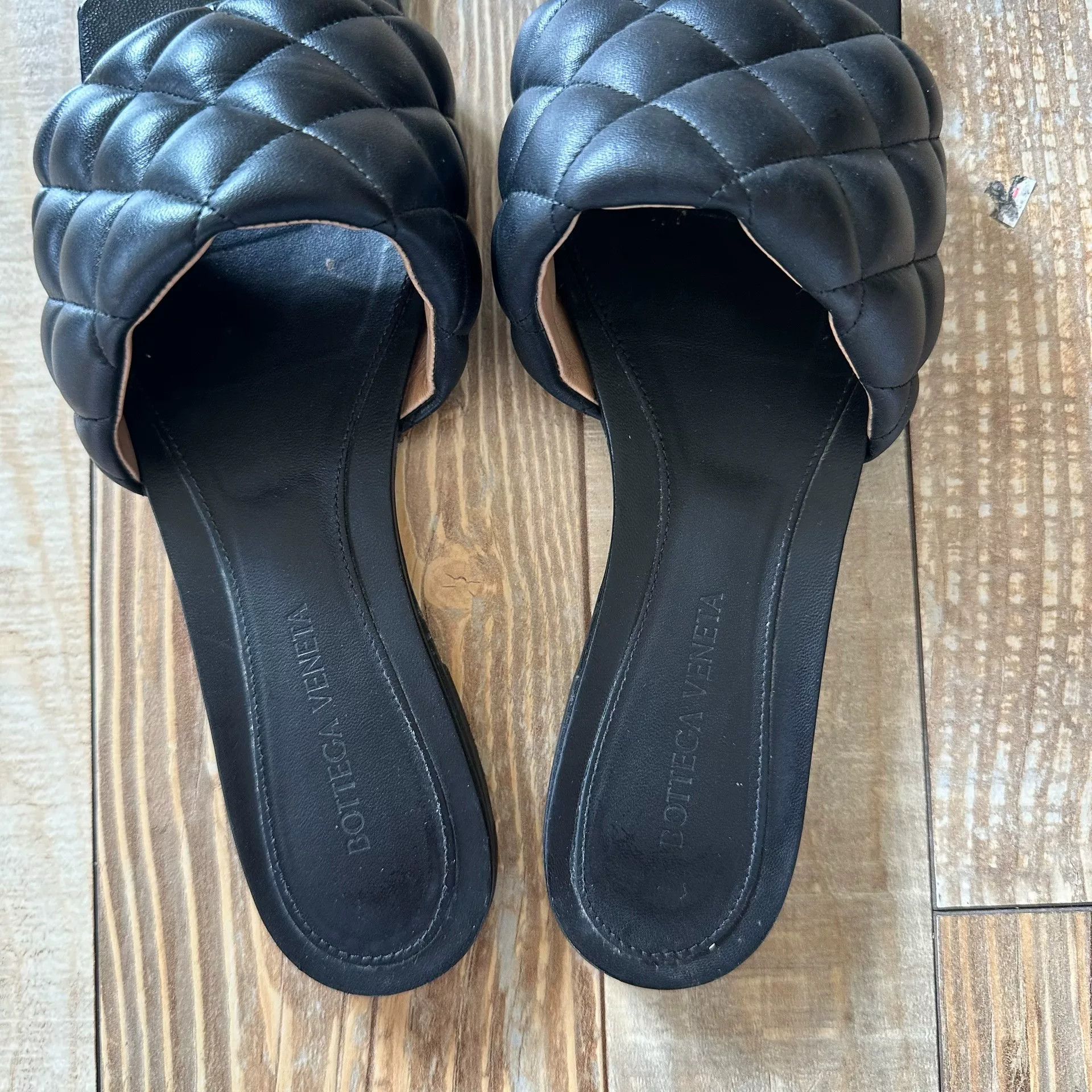 Bottega Veneta Bottega Veneta Quilted Leather Slippers Size US 7 / IT 37 - 3 Thumbnail