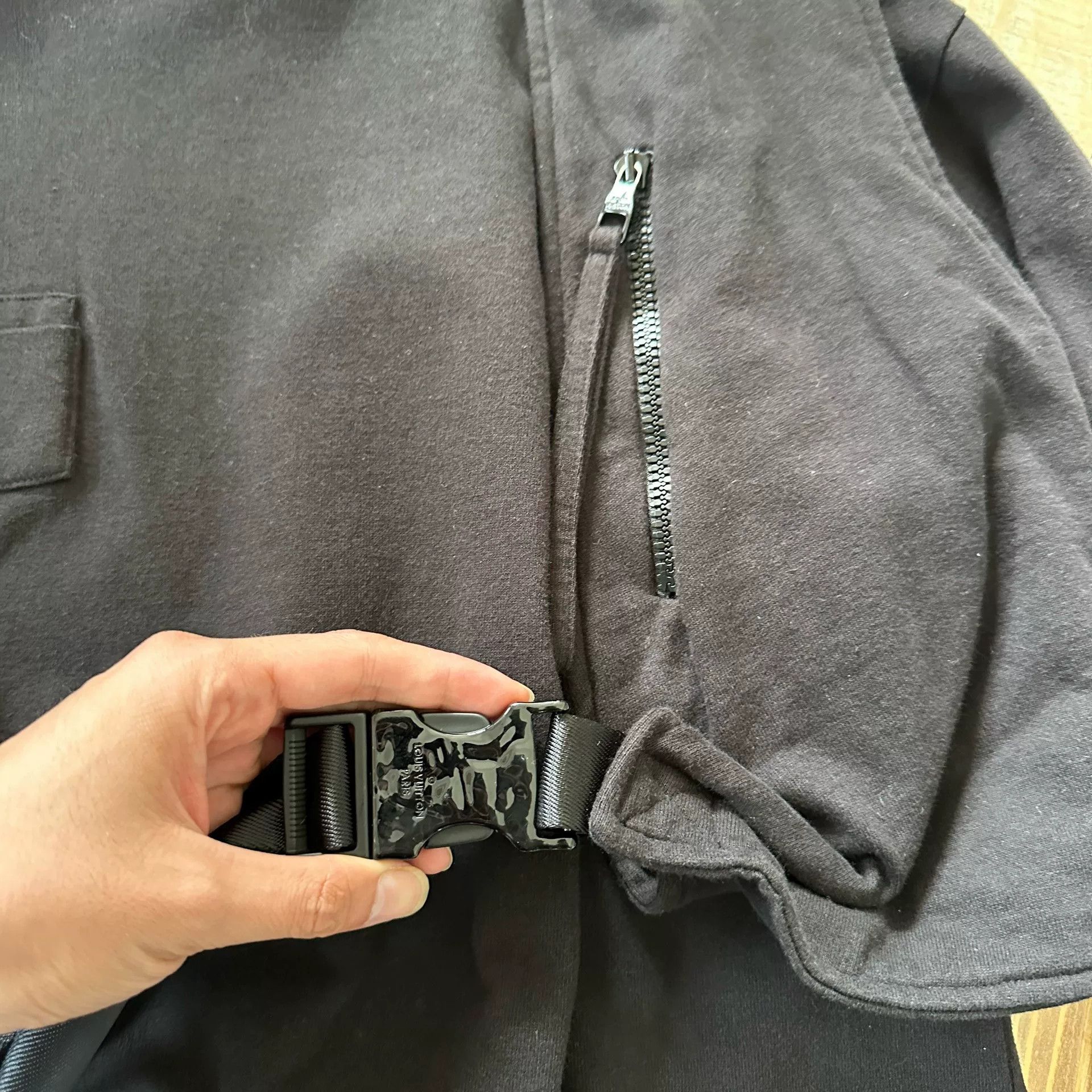 Louis Vuitton Louis Vuitton Tactical Vest Sweatshirt Size US M / EU 48-50 / 2 - 6 Thumbnail