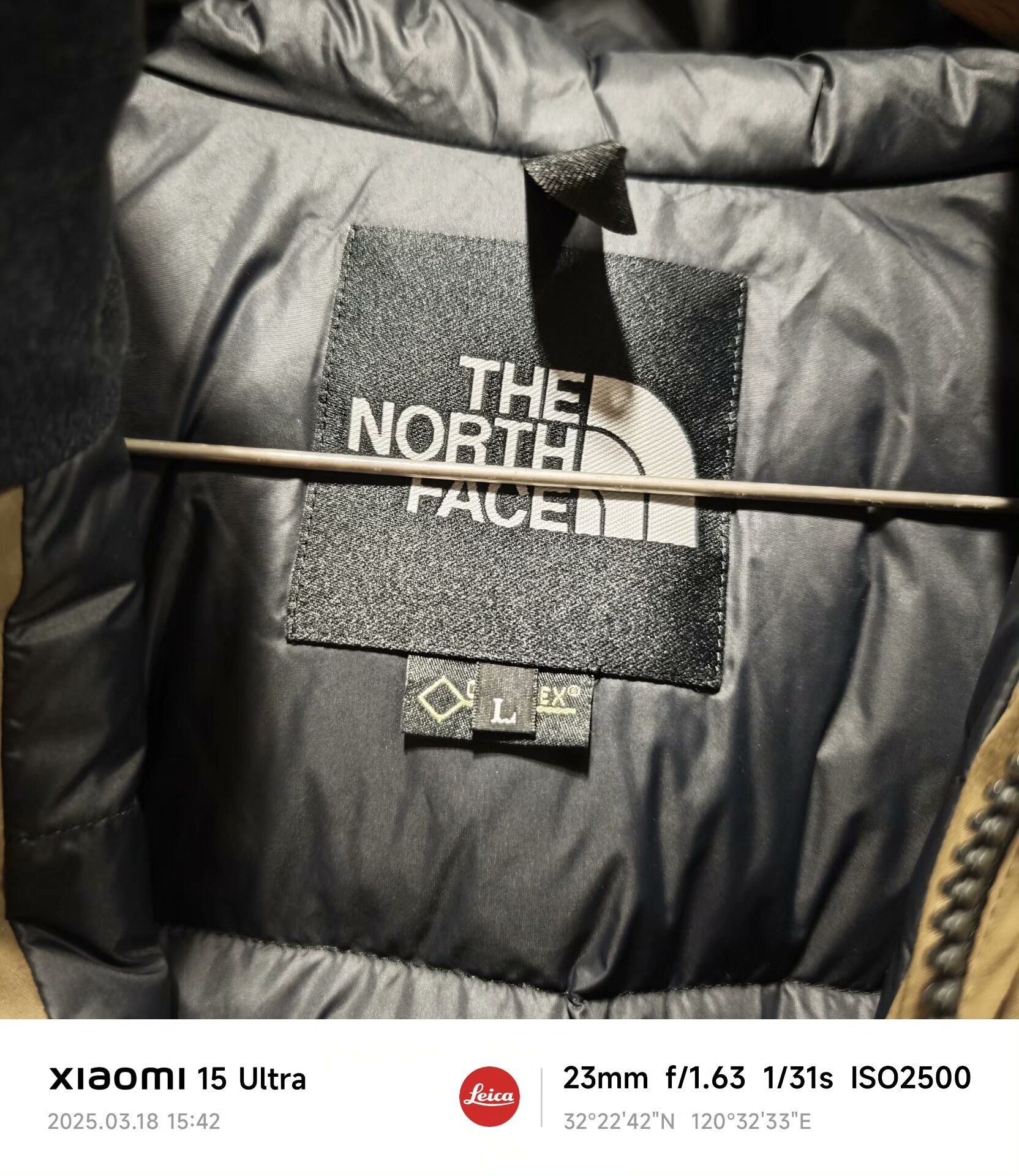 The North Face TNF Mountain Down Jacket Size US L / EU 52-54 / 3 - 4 Thumbnail