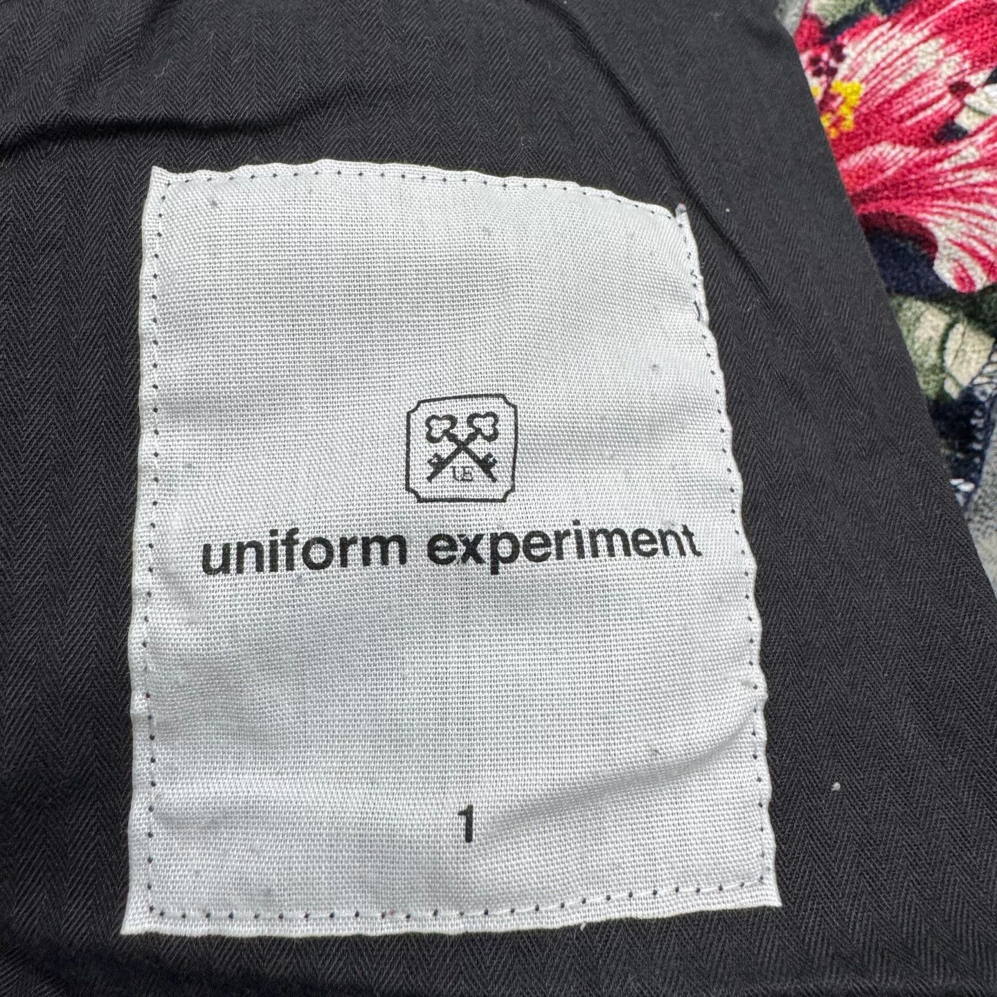 uniform experiment uniform experiment floral casual pants Size US 31 - 2 Thumbnail