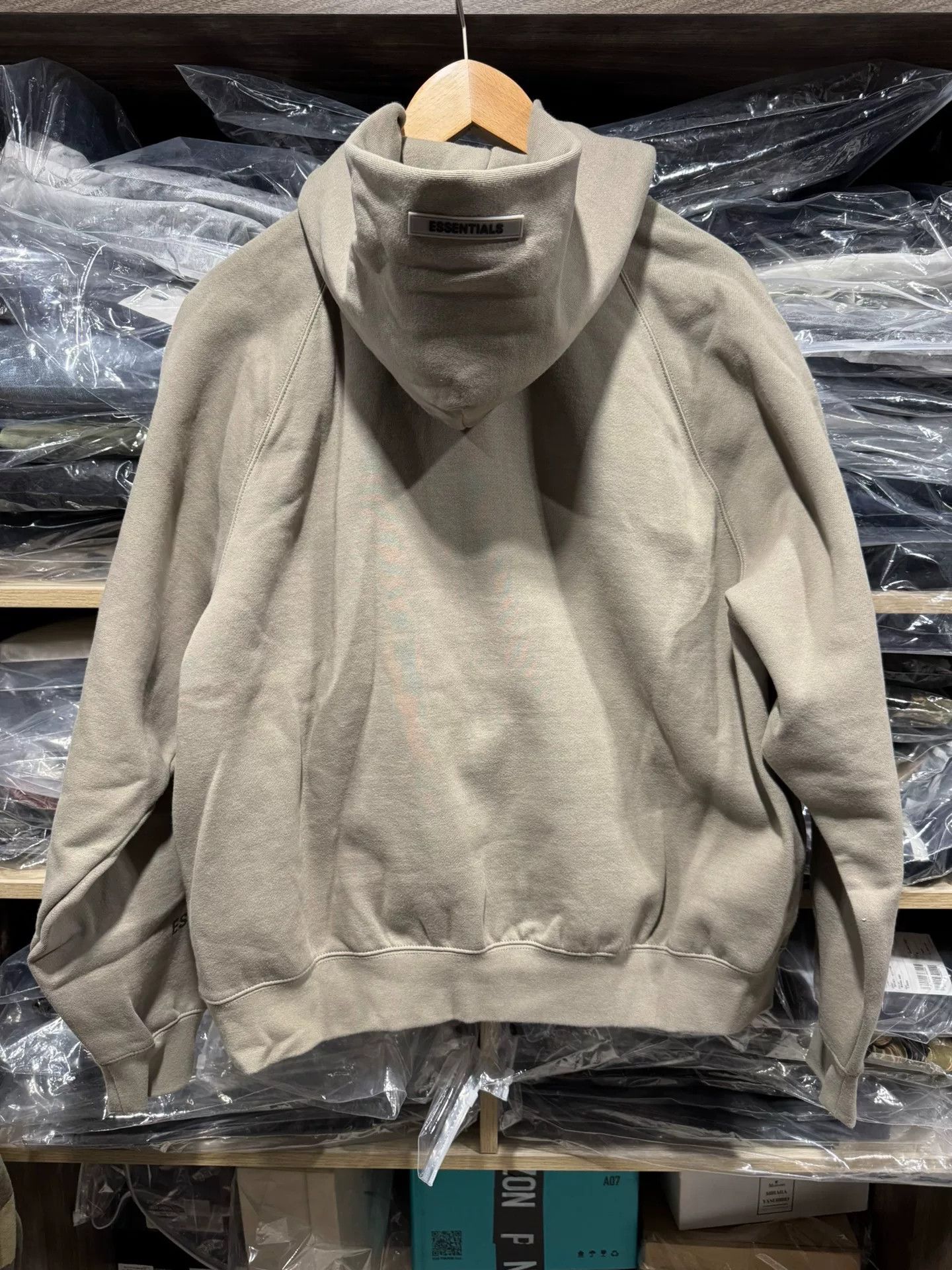 Fear of God Fear of God Essentials Solid Hoodie Size US S / EU 44-46 / 1 - 2 Thumbnail