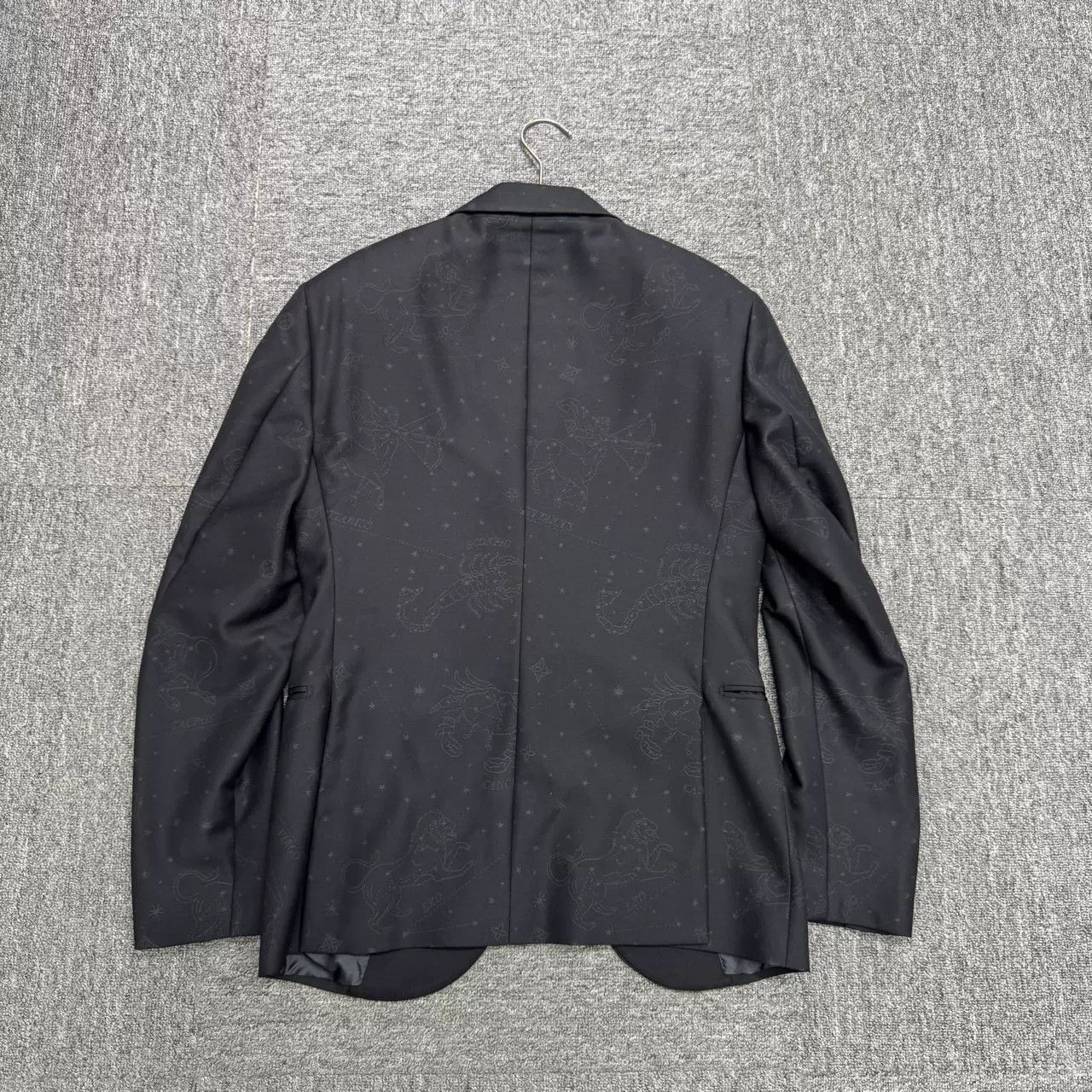 Louis Vuitton Louis Vuitton Constellation Embroidery Blazer Size US S / EU 44-46 / 1 - 5 Thumbnail