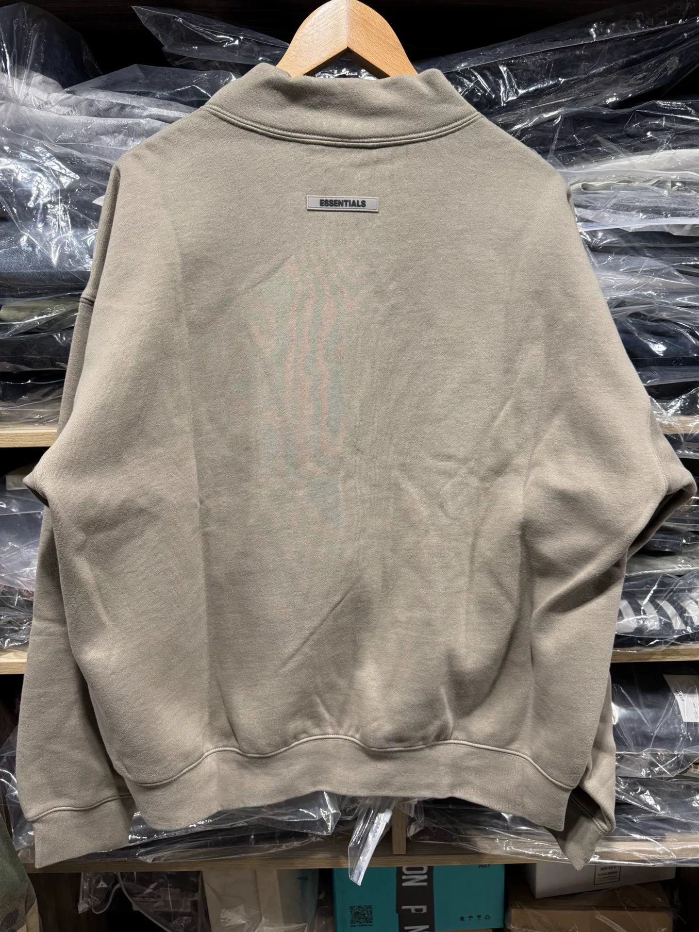 Fear of God Fear of God Essentials Pullover Mockneck Size US M / EU 48-50 / 2 - 2 Thumbnail