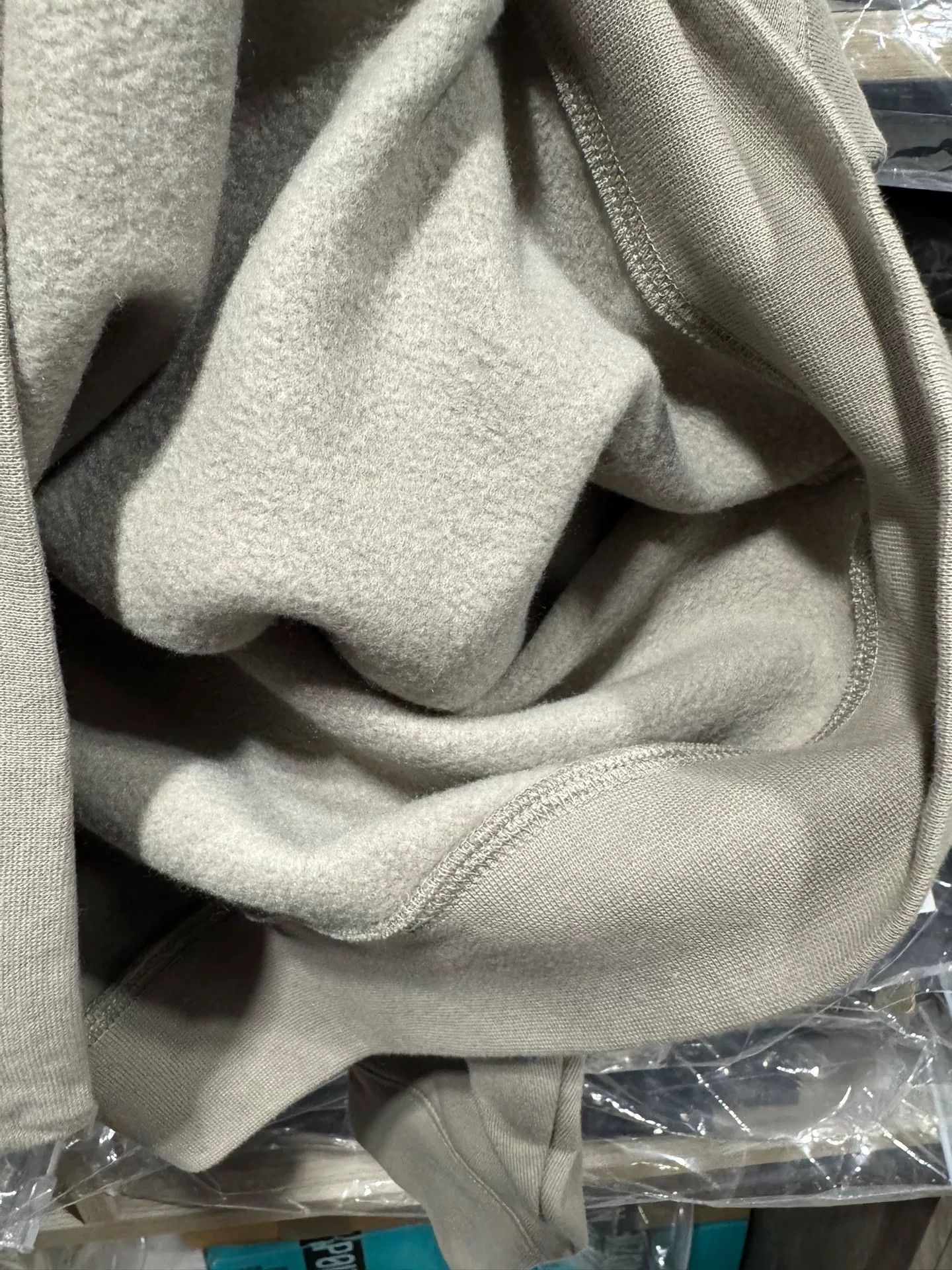 Fear of God Fear of God Essentials Pullover Mockneck Size US M / EU 48-50 / 2 - 6 Thumbnail