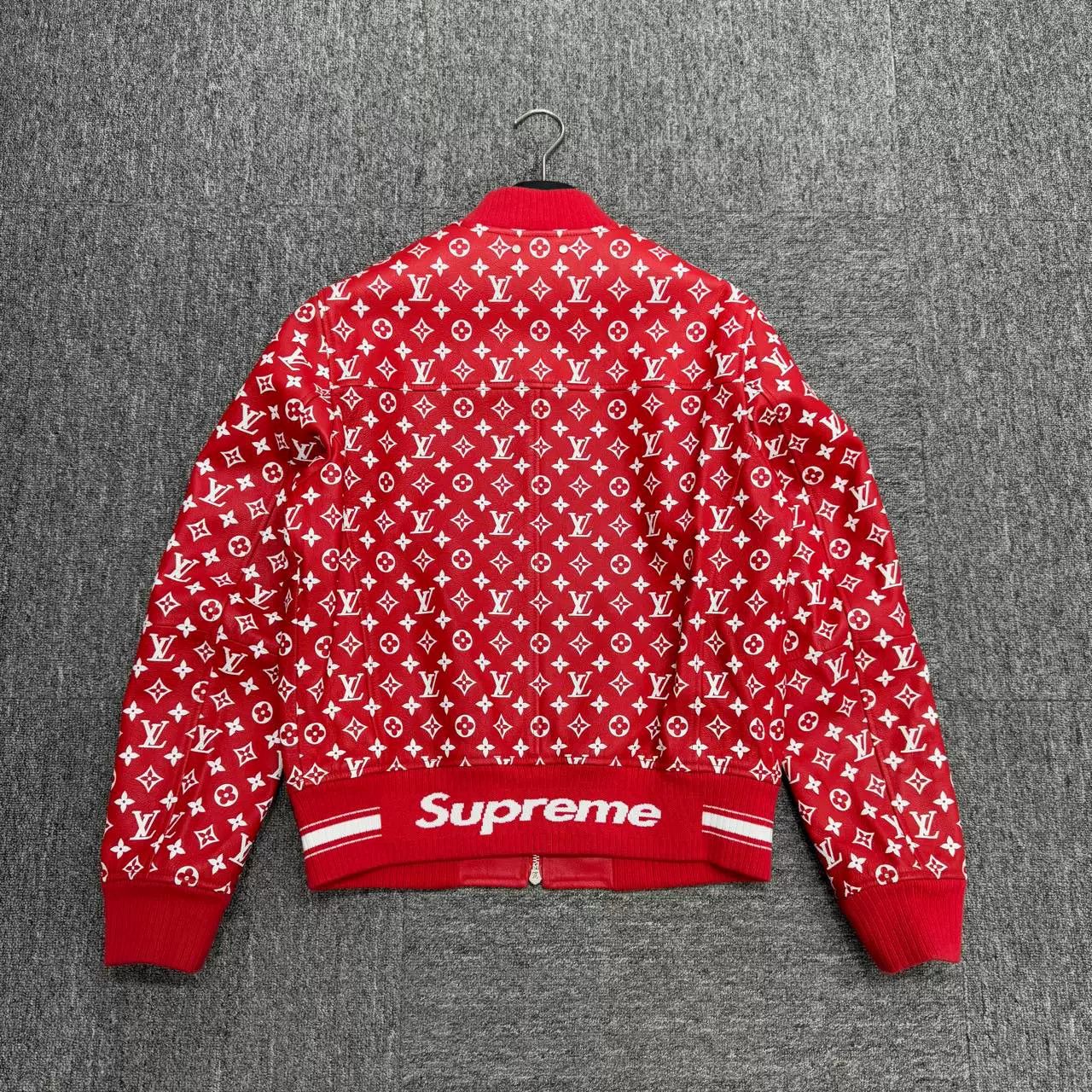 Louis Vuitton Louis Vuitton x Supreme Monogram Sheepskin Jacket Size US S / EU 44-46 / 1 - 5 Thumbnail