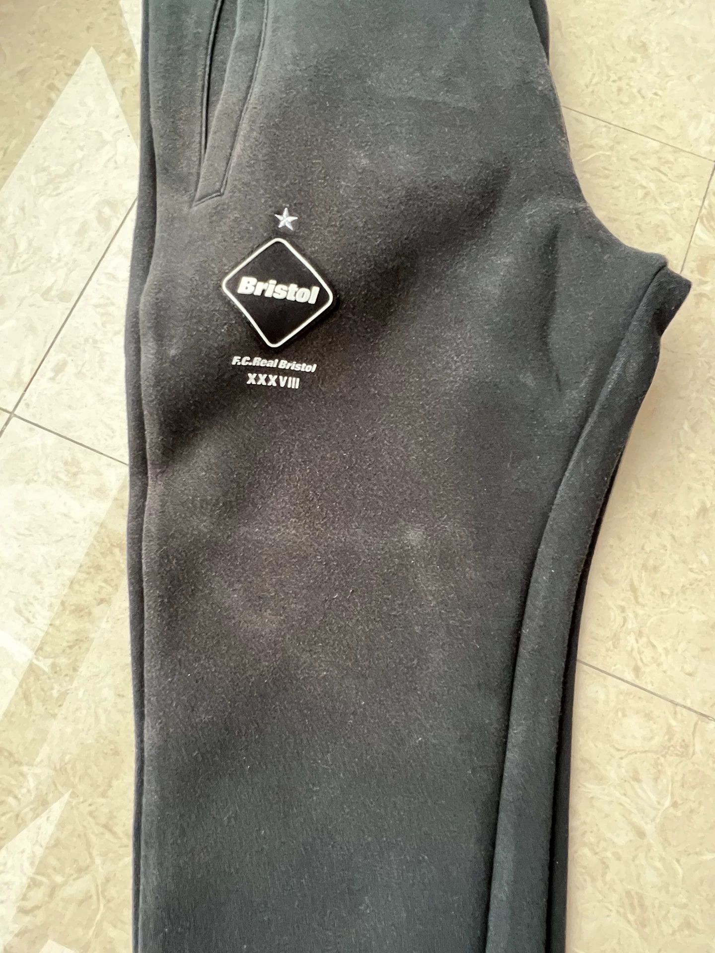 F.C.R.B 17AW FCRB Sweat Pants Size US 38 / EU 54 - 3 Thumbnail