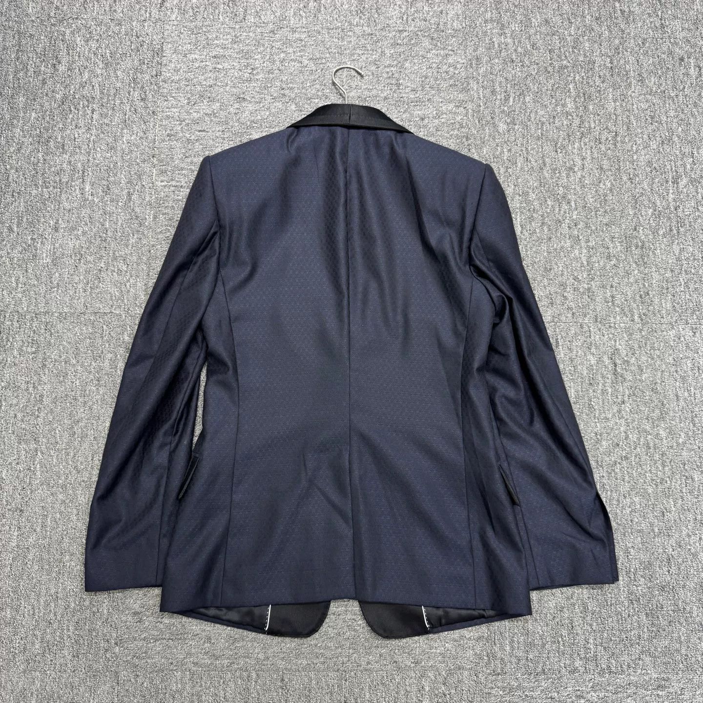 Dolce & Gabbana DG Subtle Pattern Tailored Suit Jacket Size US S / EU 44-46 / 1 - 5 Thumbnail