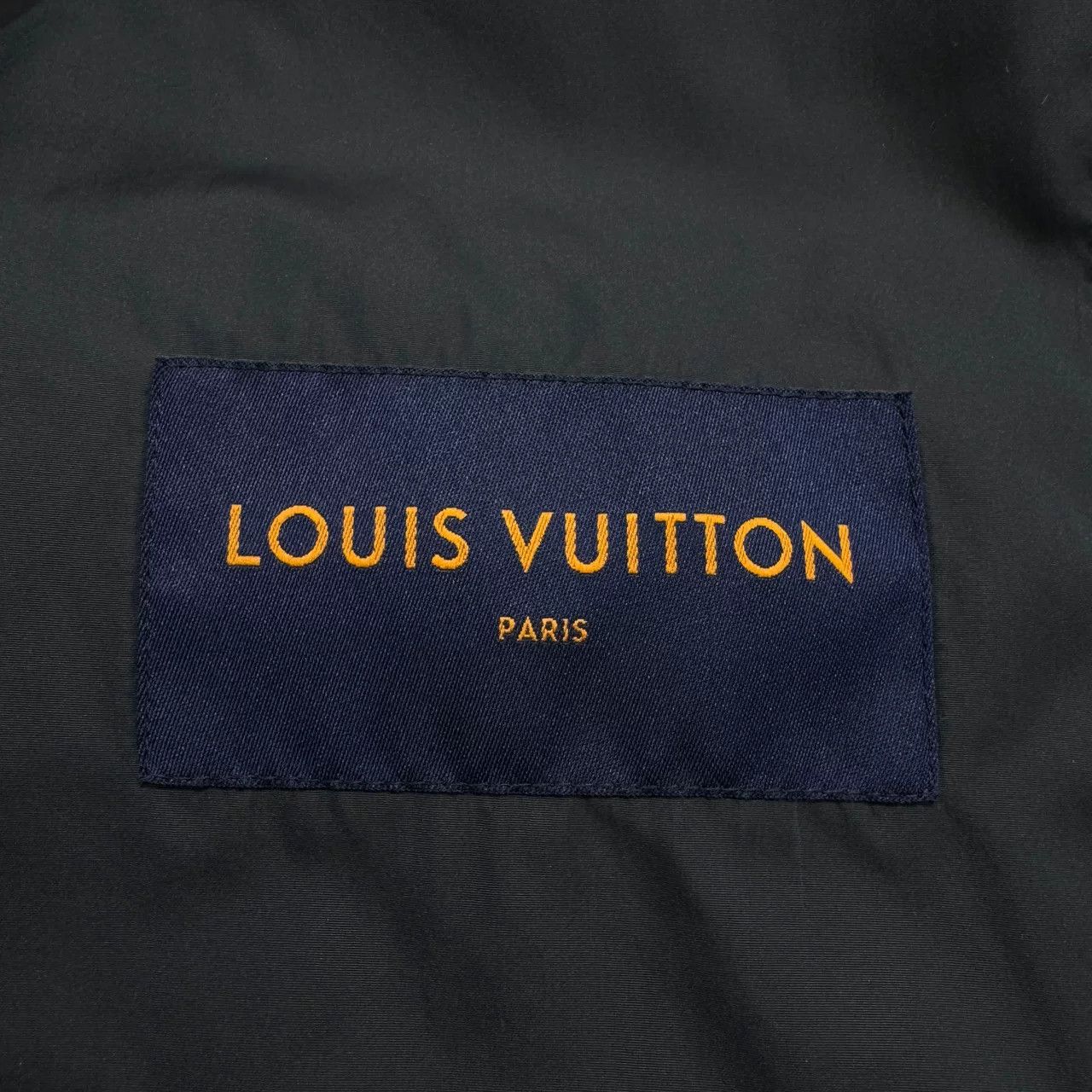 Louis Vuitton Louis Vuitton Iridescent Letters Hooded Jacket Size US M / EU 48-50 / 2 - 2 Thumbnail