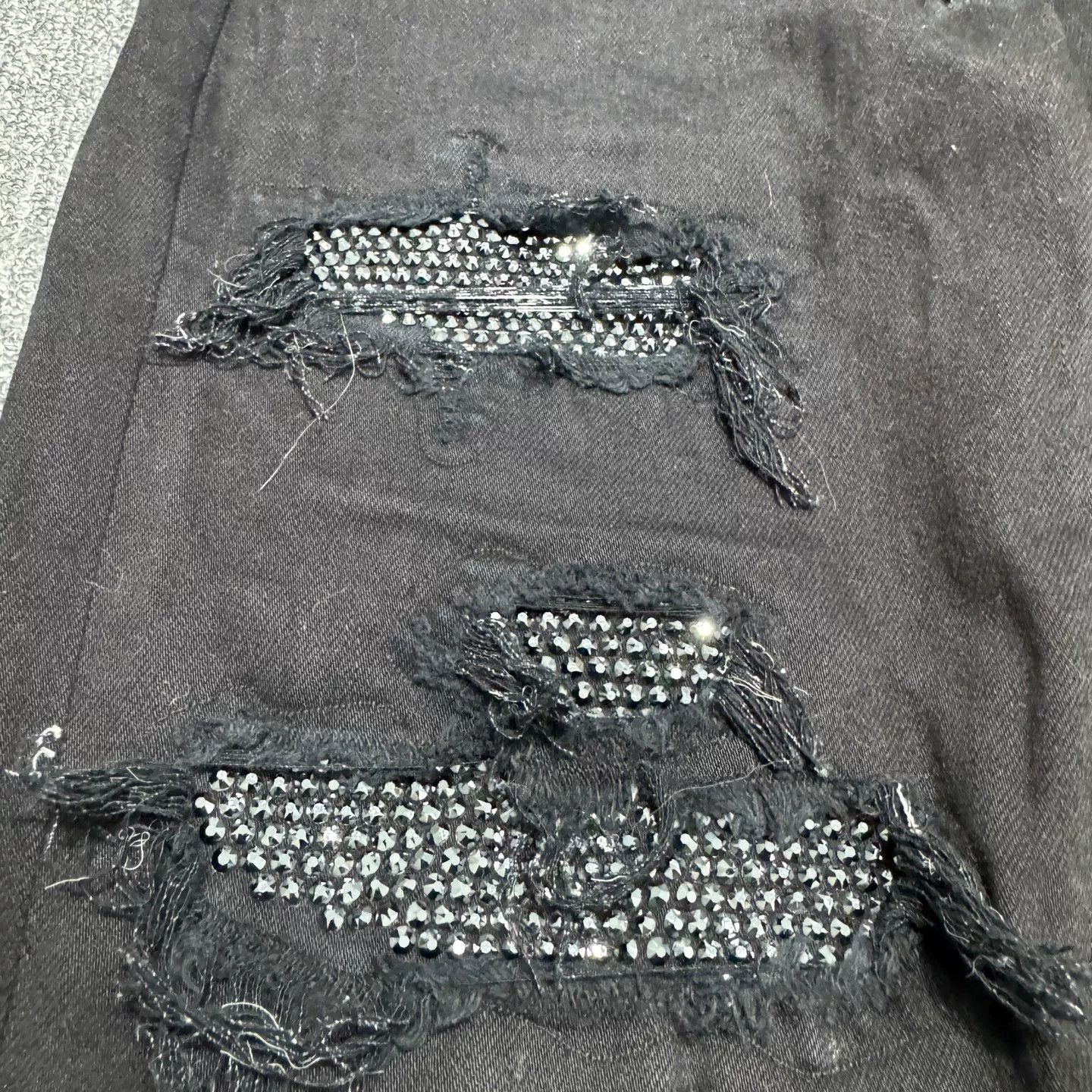Amiri AMIRI Black Diamond Distressed Jeans Size US 29 - 2 Thumbnail