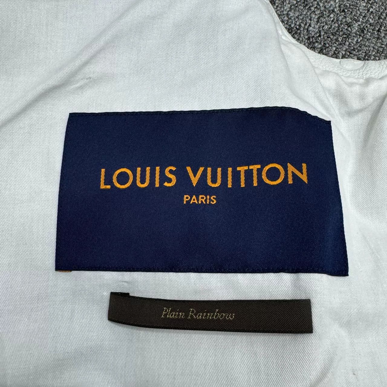 Louis Vuitton Louis Vuitton White Monogram Logo Vest Size US M / EU 48-50 / 2 - 4 Thumbnail