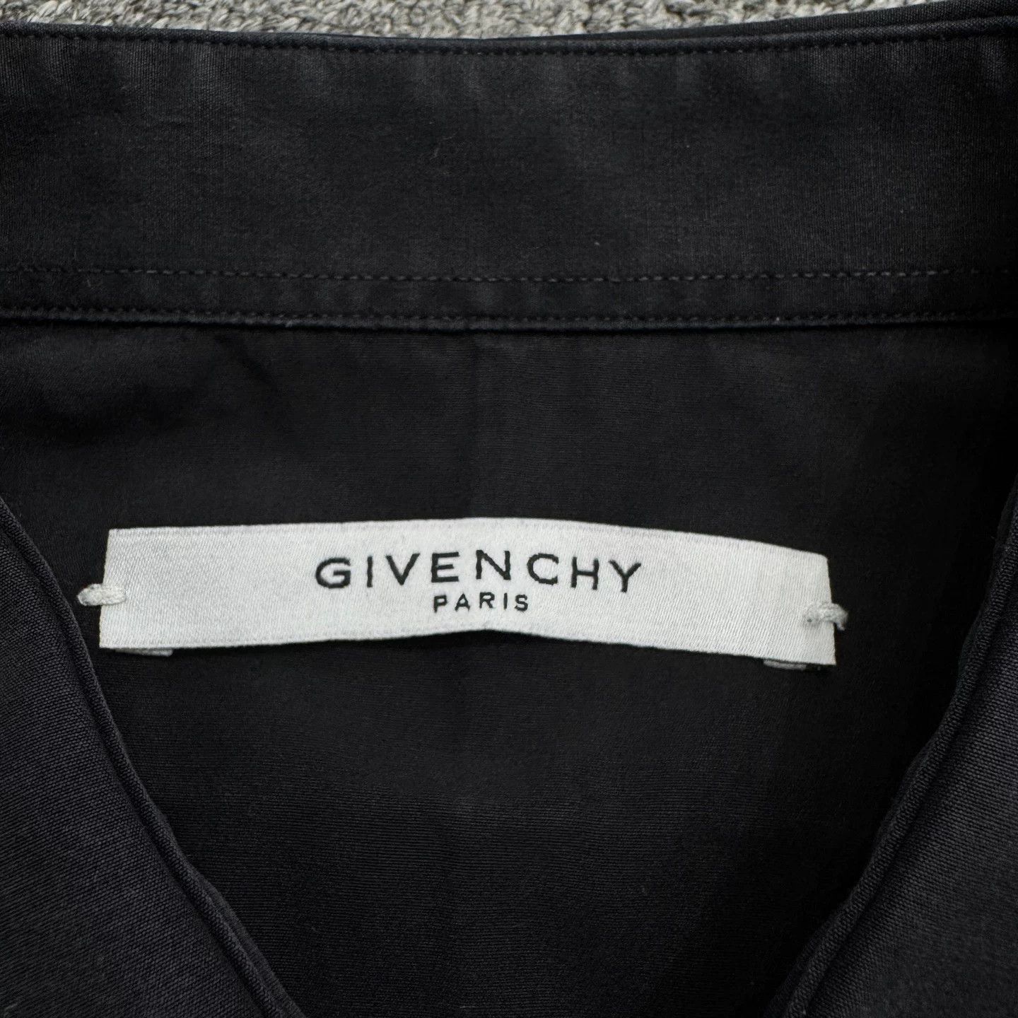 Givenchy Givenchy Runway Embroidered Wing Short-Sleeve Size US M / EU 48-50 / 2 - 2 Thumbnail