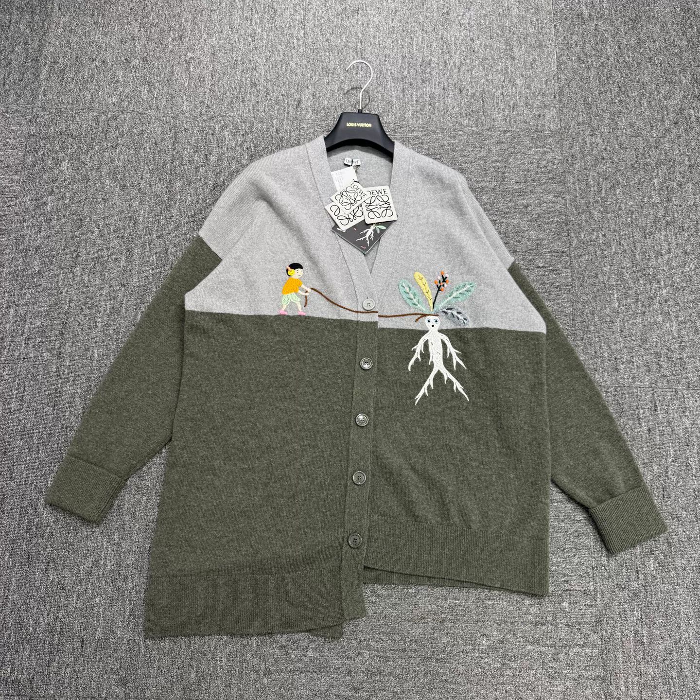 Loewe LOEWE x Suna Fujita Cartoon Embroidery Wool Cardigan Size US S / EU 44-46 / 1 - 2 Thumbnail
