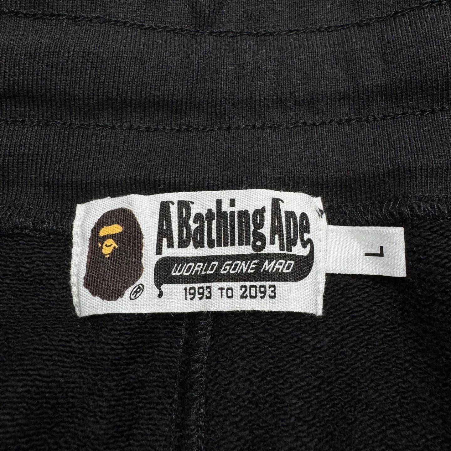 Bape A Bathing Ape Shark Print Shorts Size US 28 / EU 44 - 2 Thumbnail