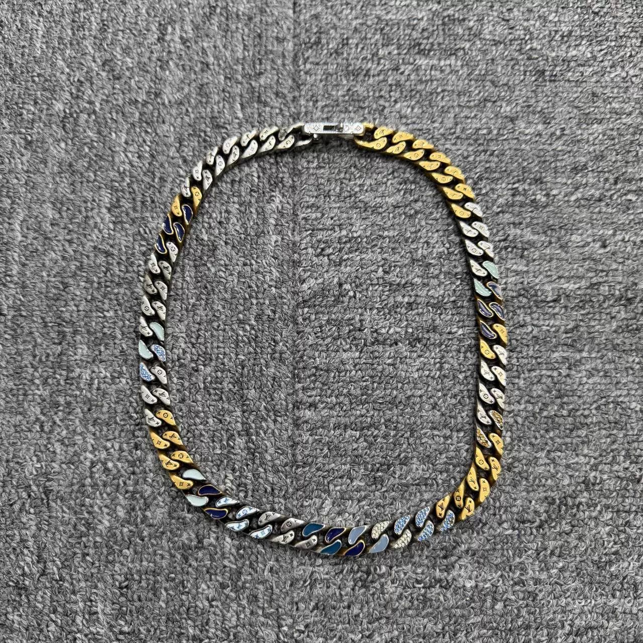 Louis Vuitton Louis Vuitton Chain Links Patches Necklace Size ONE SIZE - 2 Thumbnail