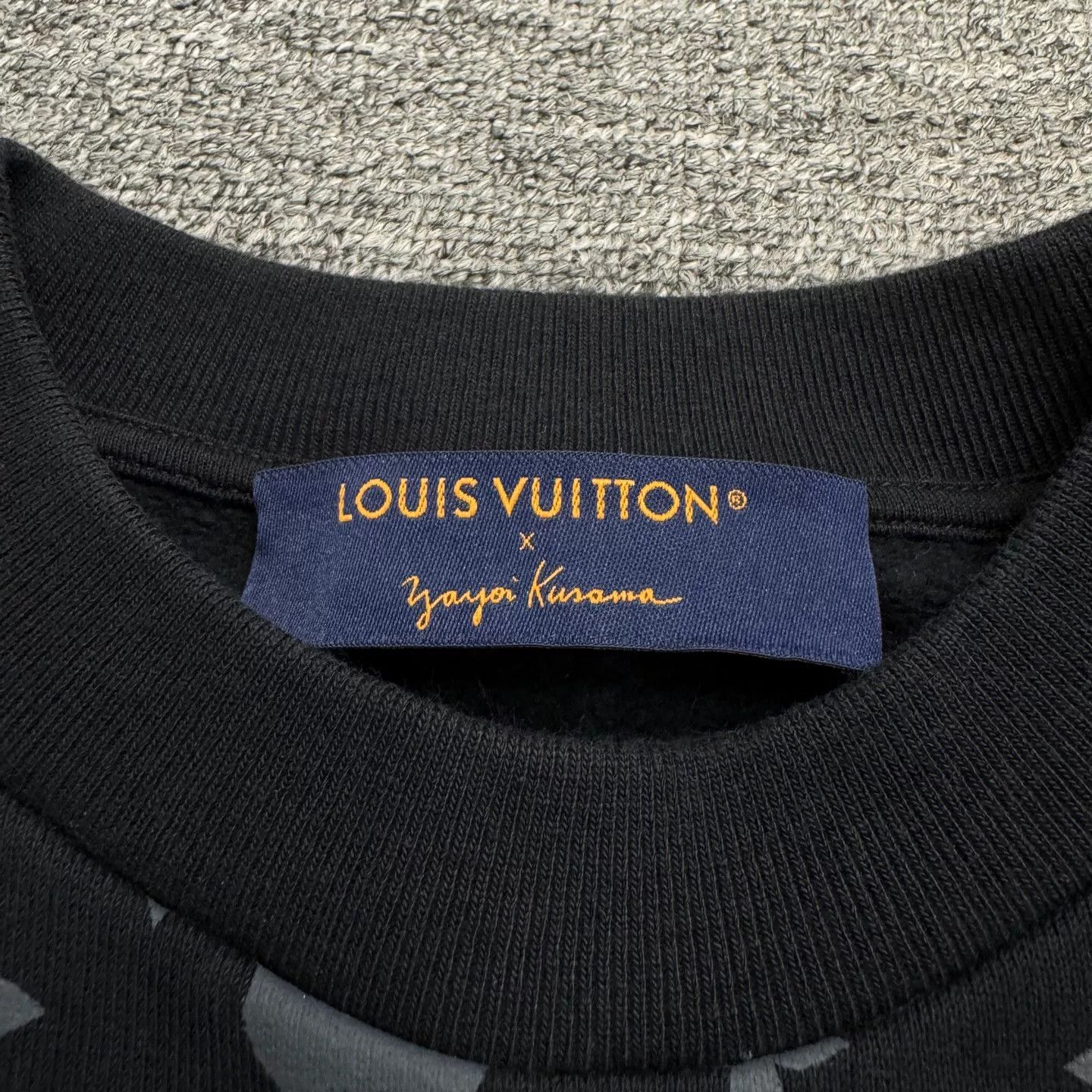 Louis Vuitton Louis Vuitton Monogram Polka Dot Sweatshirt Size US XS / EU 42 / 0 - 2 Thumbnail
