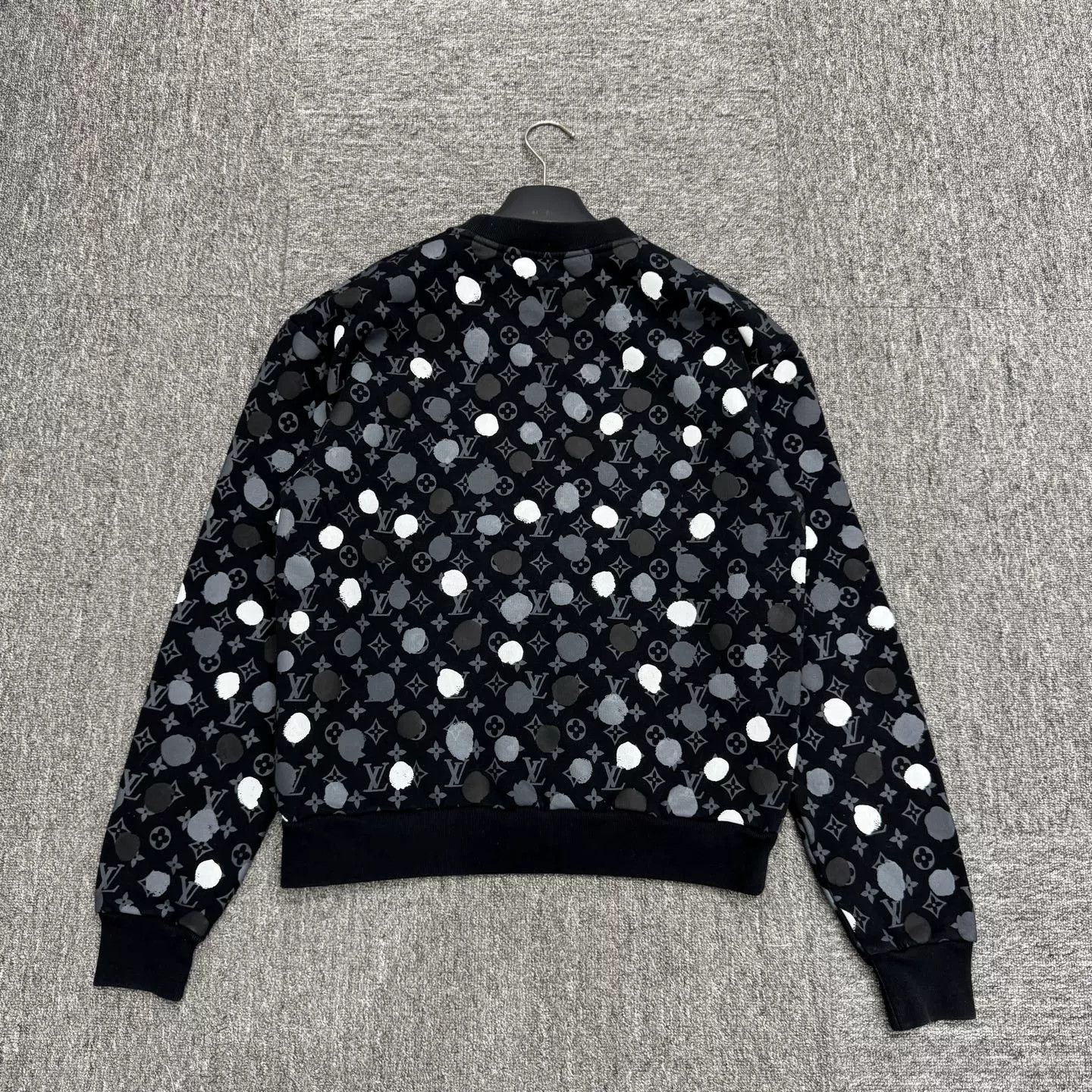 Louis Vuitton Louis Vuitton Monogram Polka Dot Sweatshirt Size US XS / EU 42 / 0 - 5 Thumbnail