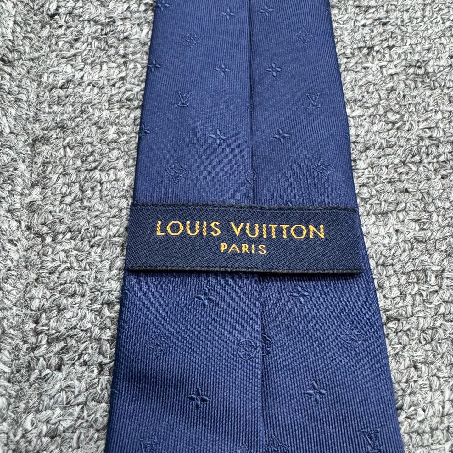 Louis Vuitton Louis Vuitton LV Monogram Tie Size ONE SIZE - 5 Thumbnail