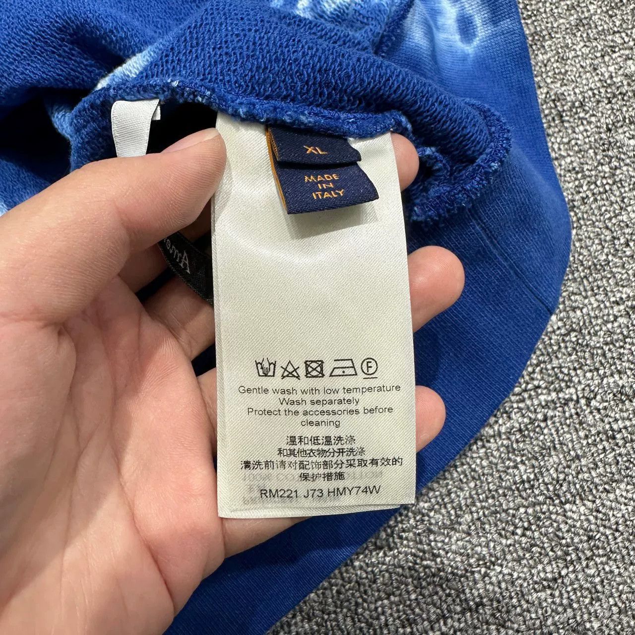 Louis Vuitton Louis Vuitton Tie-Dye Hoodie Size US XL / EU 56 / 4 - 3 Thumbnail