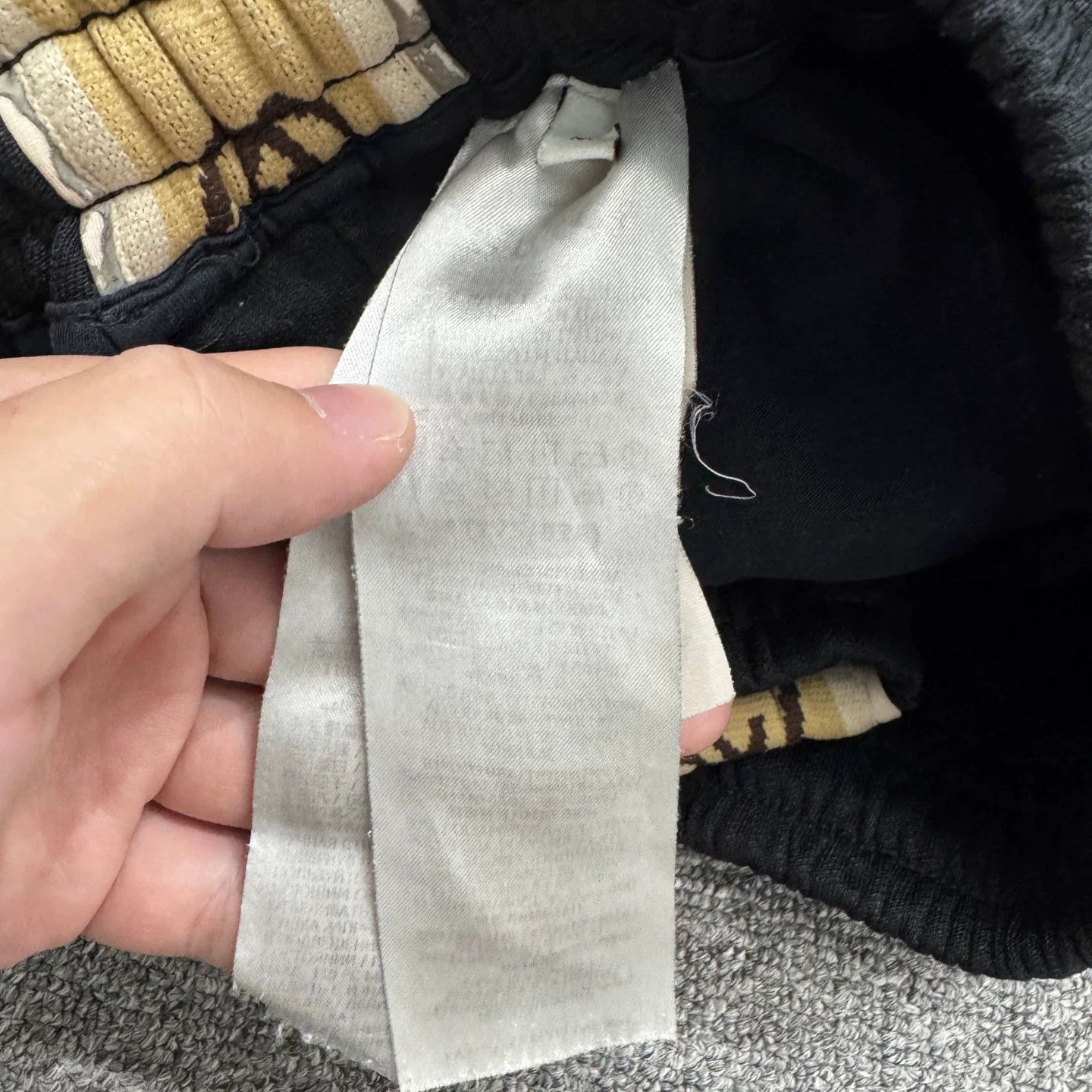 Gucci Gucci 3M Reflective Letter Sweatpants Size US 28 / EU 44 - 5 Thumbnail
