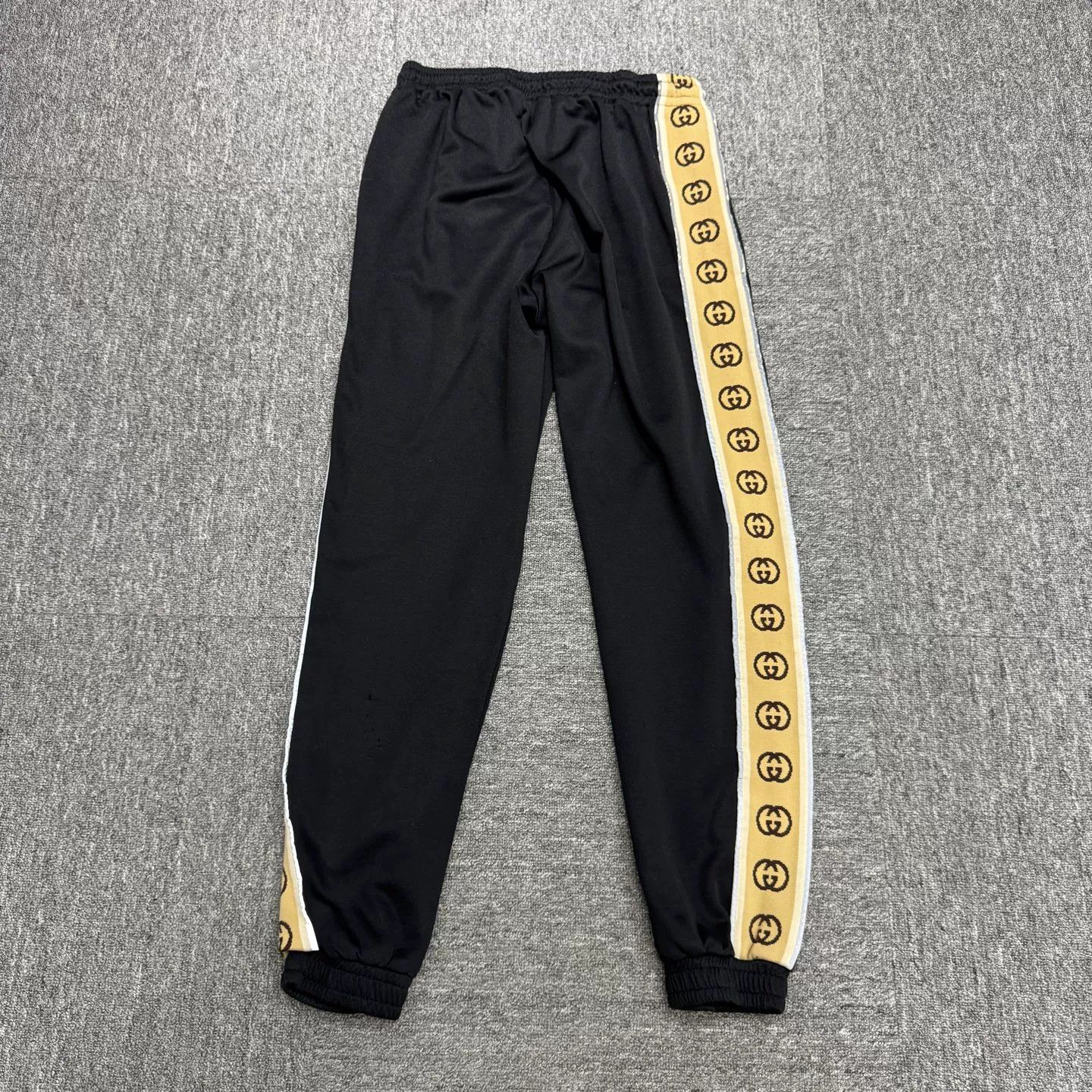 Gucci Gucci 3M Reflective Letter Sweatpants Size US 28 / EU 44 - 7 Thumbnail