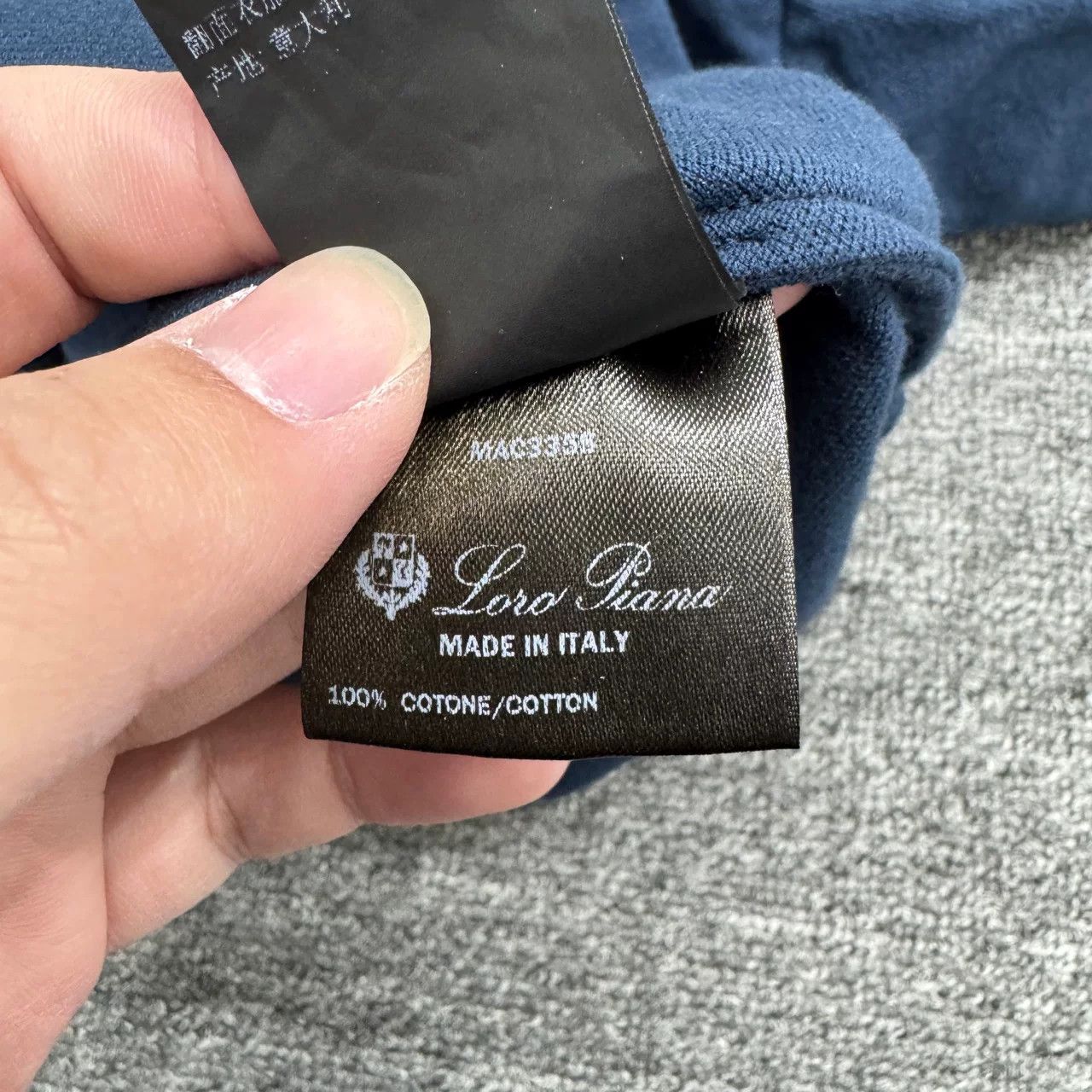 Loro Piana Loro Piana Solid Short-Sleeve Top Size US XS / EU 42 / 0 - 4 Thumbnail