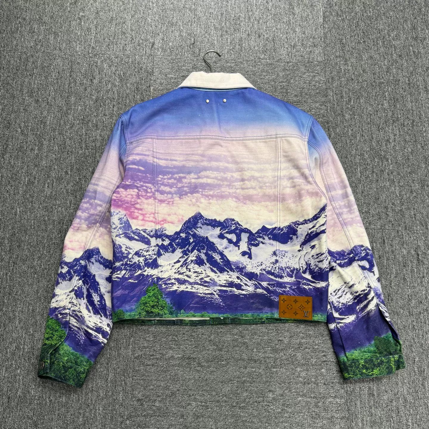 Louis Vuitton Louis Vuitton LV Landscape Denim Jacket Size US M / EU 48-50 / 2 - 5 Thumbnail