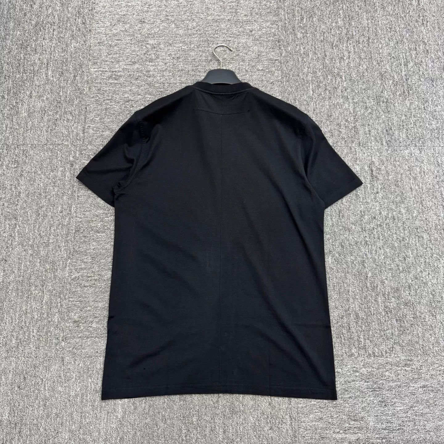 Givenchy Givenchy Shark Madonna Short Sleeve Size US M / EU 48-50 / 2 - 5 Thumbnail