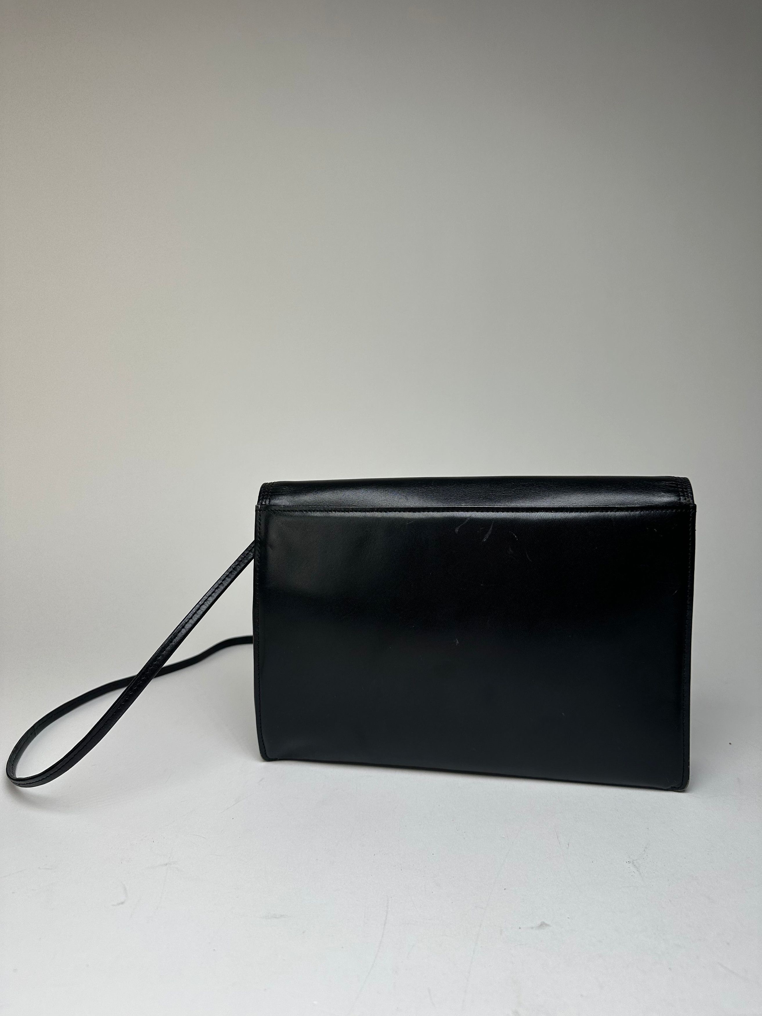 Givenchy Vintage Asymetric Leather Shoulder Bag Black Size ONE SIZE - 2 Thumbnail