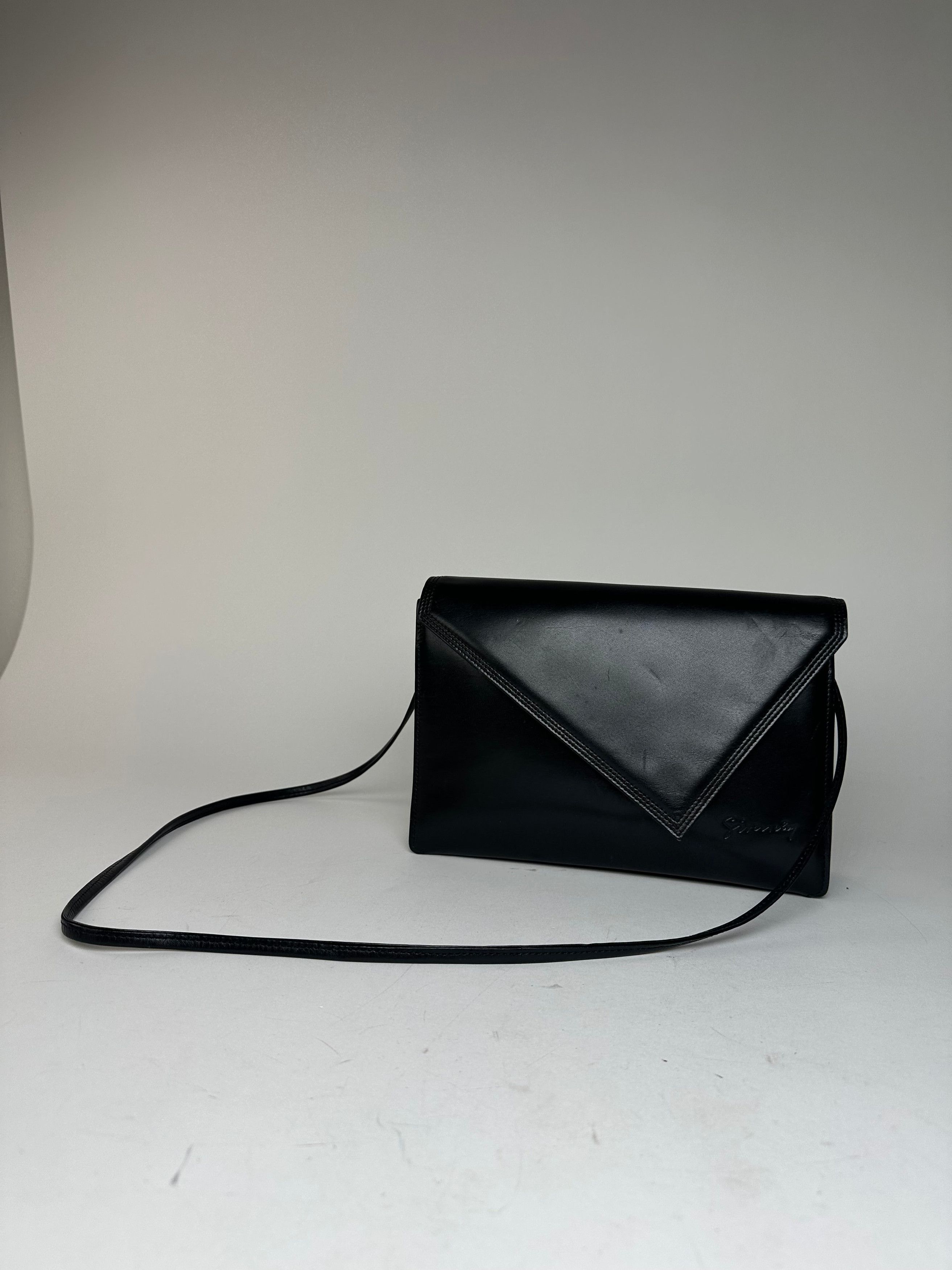 Givenchy Vintage Asymetric Leather Shoulder Bag Black Size ONE SIZE - 15 Thumbnail