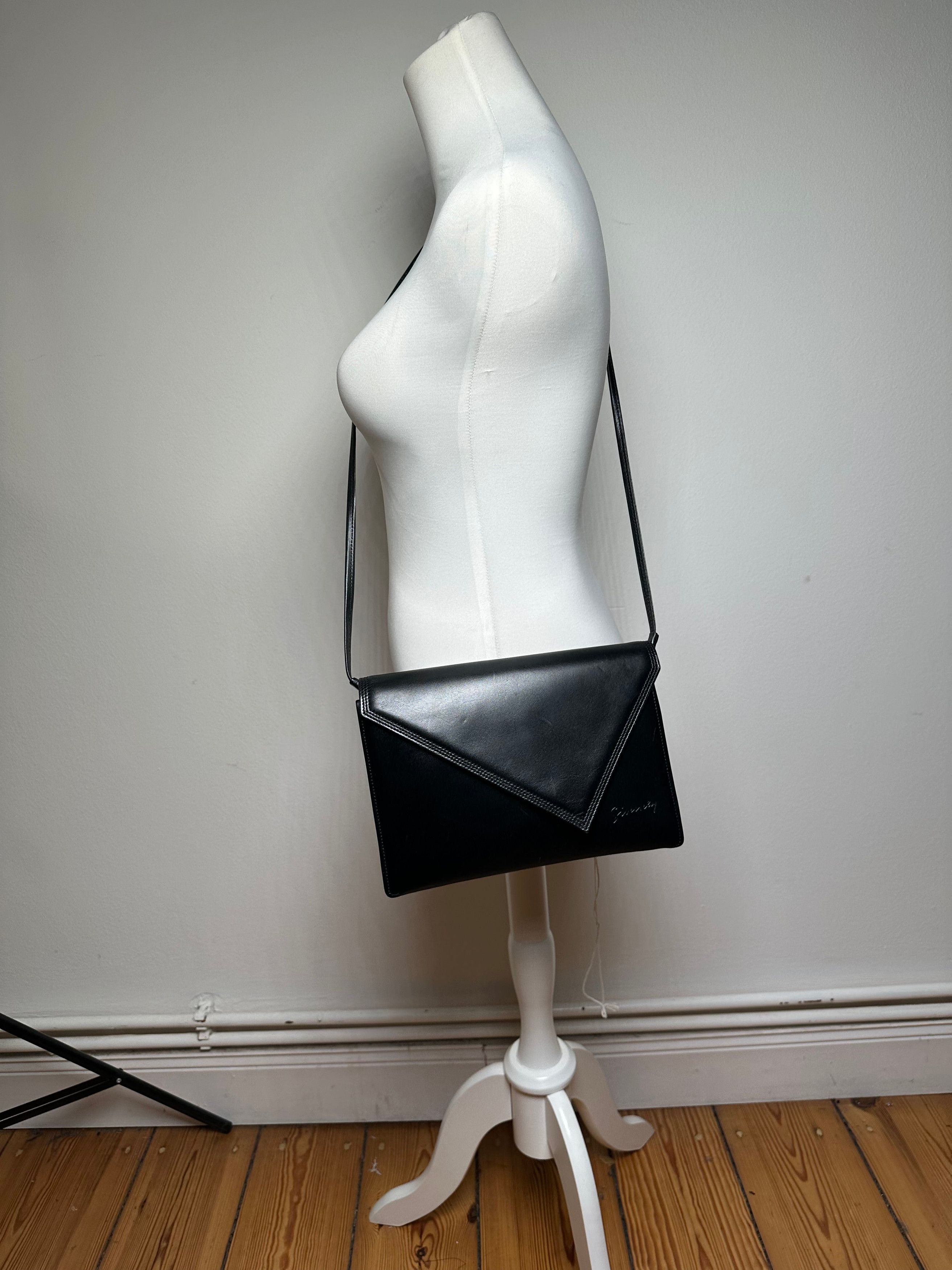 Givenchy Vintage Asymetric Leather Shoulder Bag Black Size ONE SIZE - 5 Thumbnail