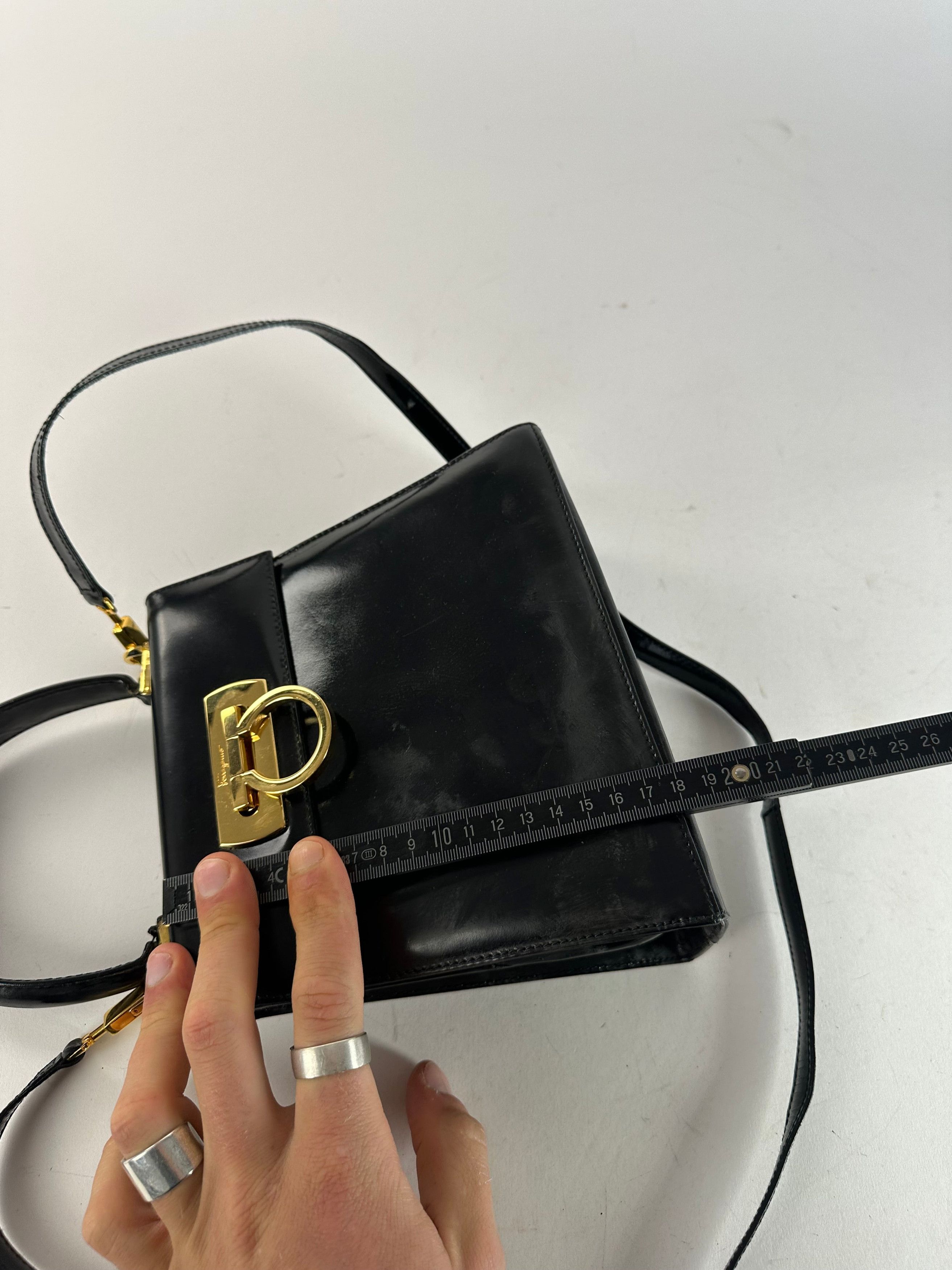 Salvatore Ferragamo Vintage 2Way Patent Leather Handbag Black Size ONE SIZE - 11 Thumbnail