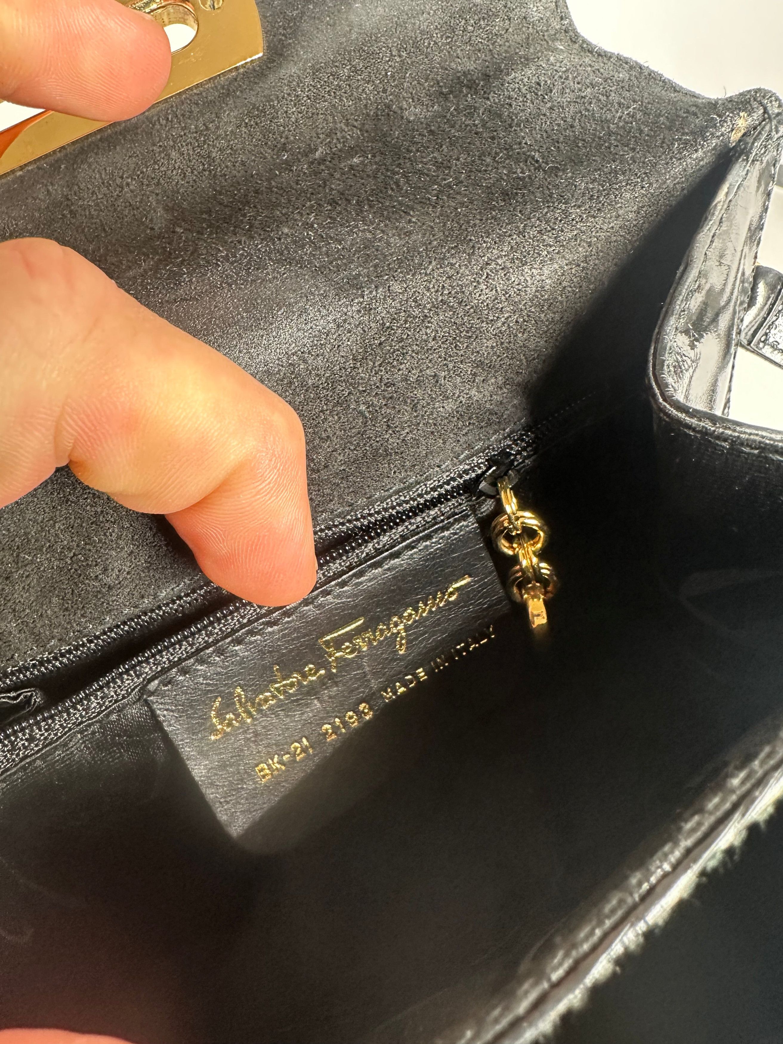 Salvatore Ferragamo Vintage 2Way Patent Leather Handbag Black Size ONE SIZE - 5 Thumbnail
