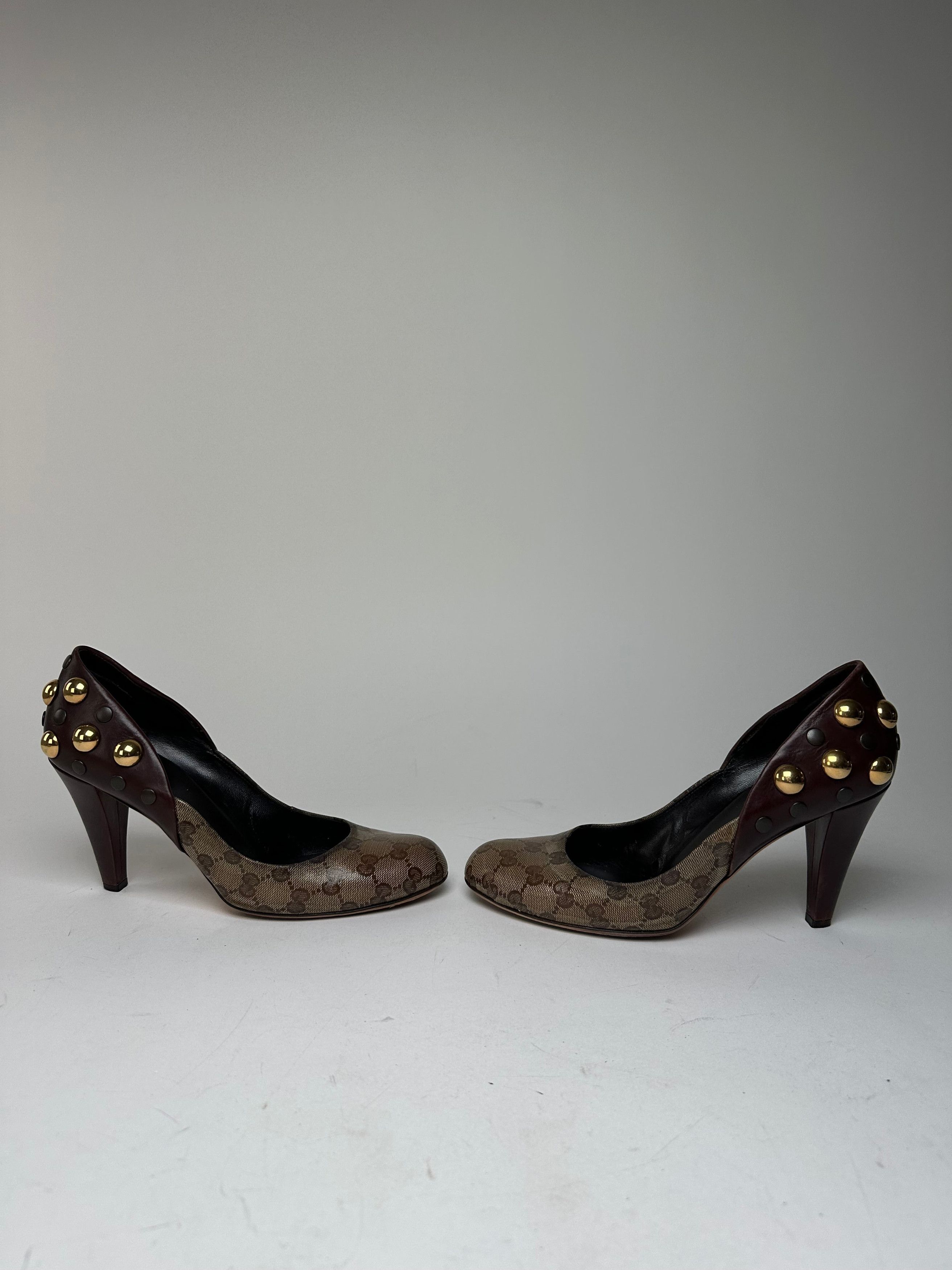 Gucci Vintage Studded Monogram Leather Pumps Beige Brown EU40 Size US 7 / IT 37 - 4 Thumbnail