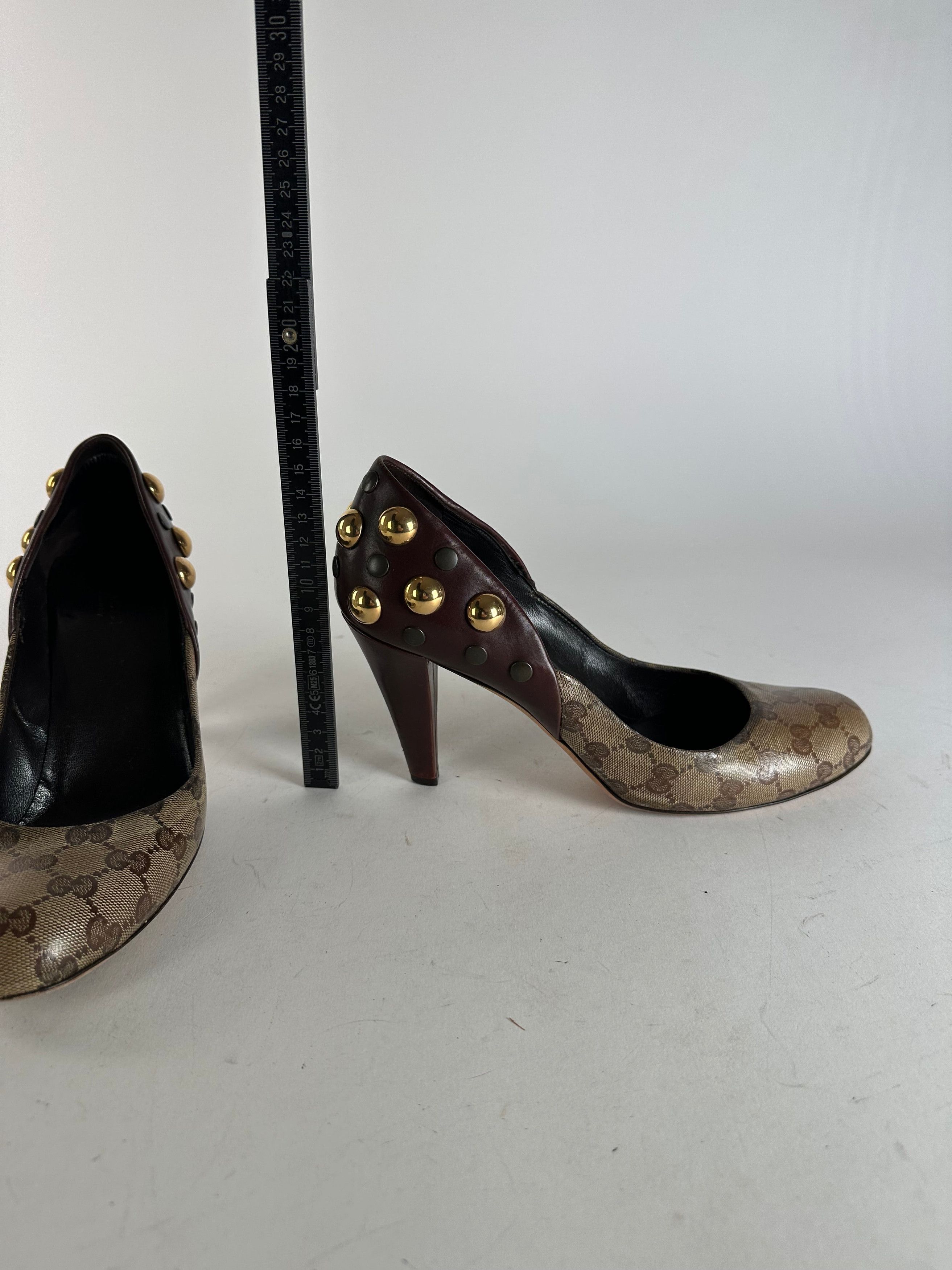 Gucci Vintage Studded Monogram Leather Pumps Beige Brown EU40 Size US 7 / IT 37 - 9 Thumbnail
