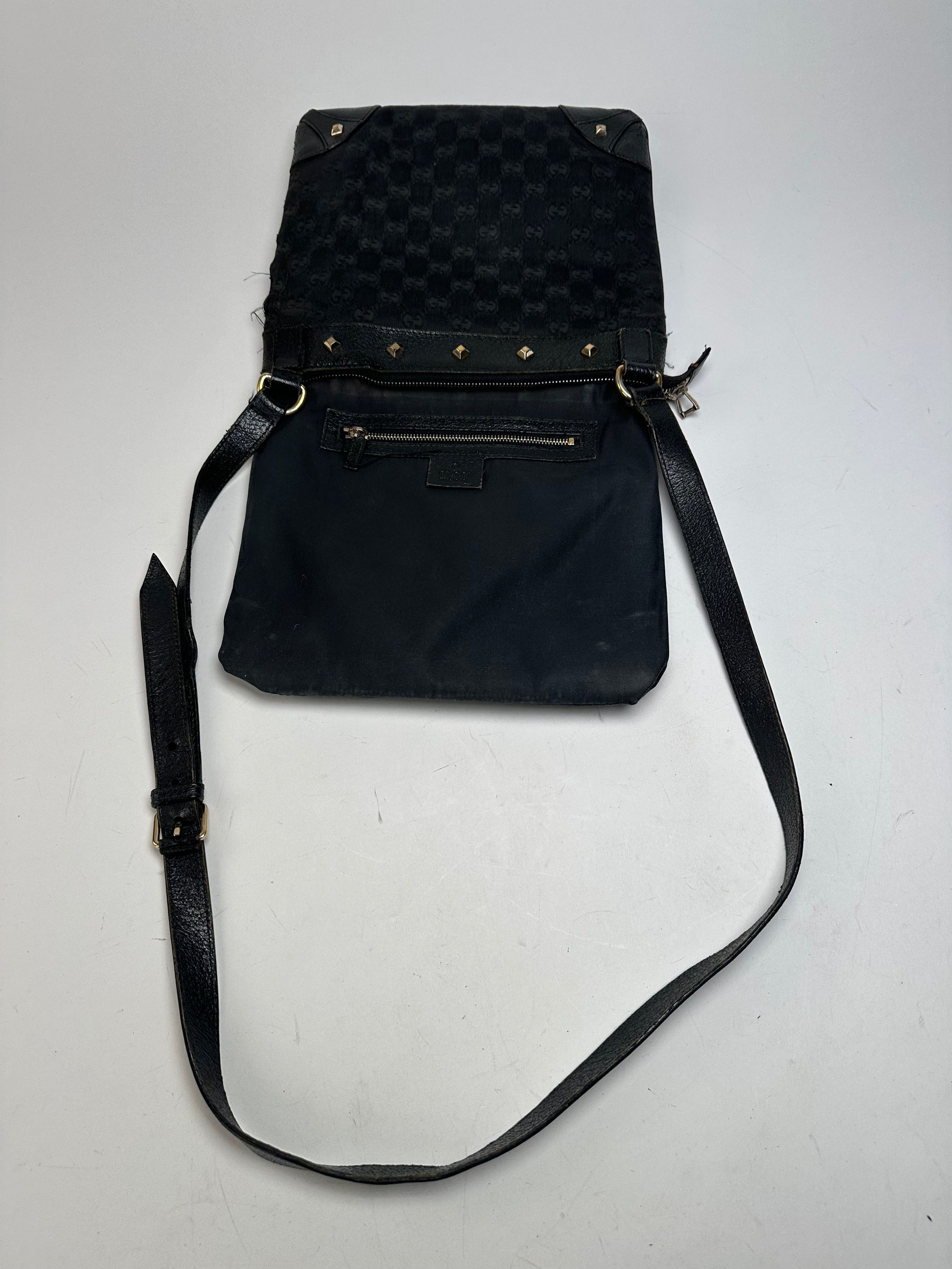 Gucci Vintage Studded Monogram Indy Shoulder / Crossbody Bag Black Size ONE SIZE - 3 Thumbnail