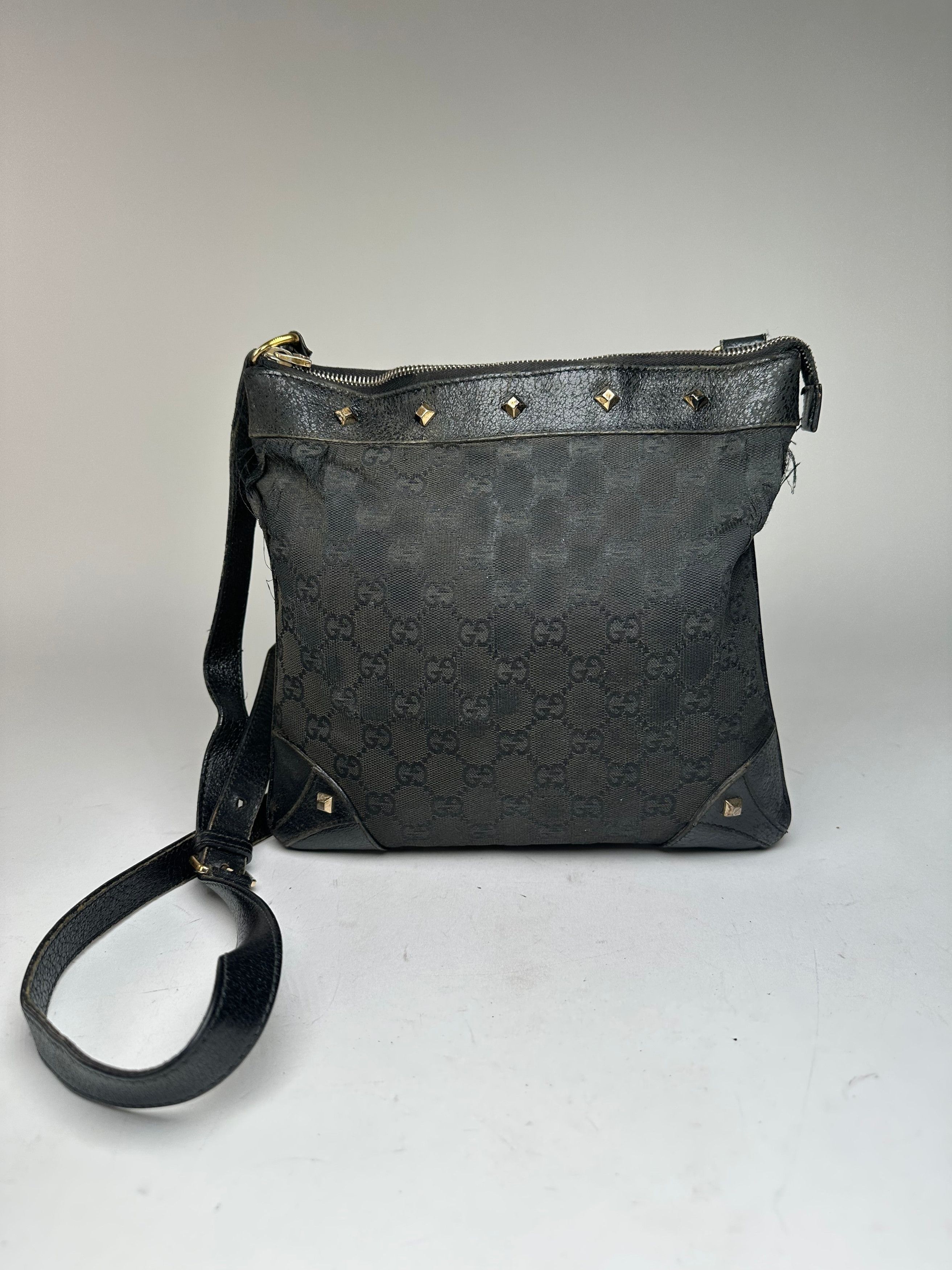Gucci Vintage Studded Monogram Indy Shoulder / Crossbody Bag Black Size ONE SIZE - 2 Thumbnail