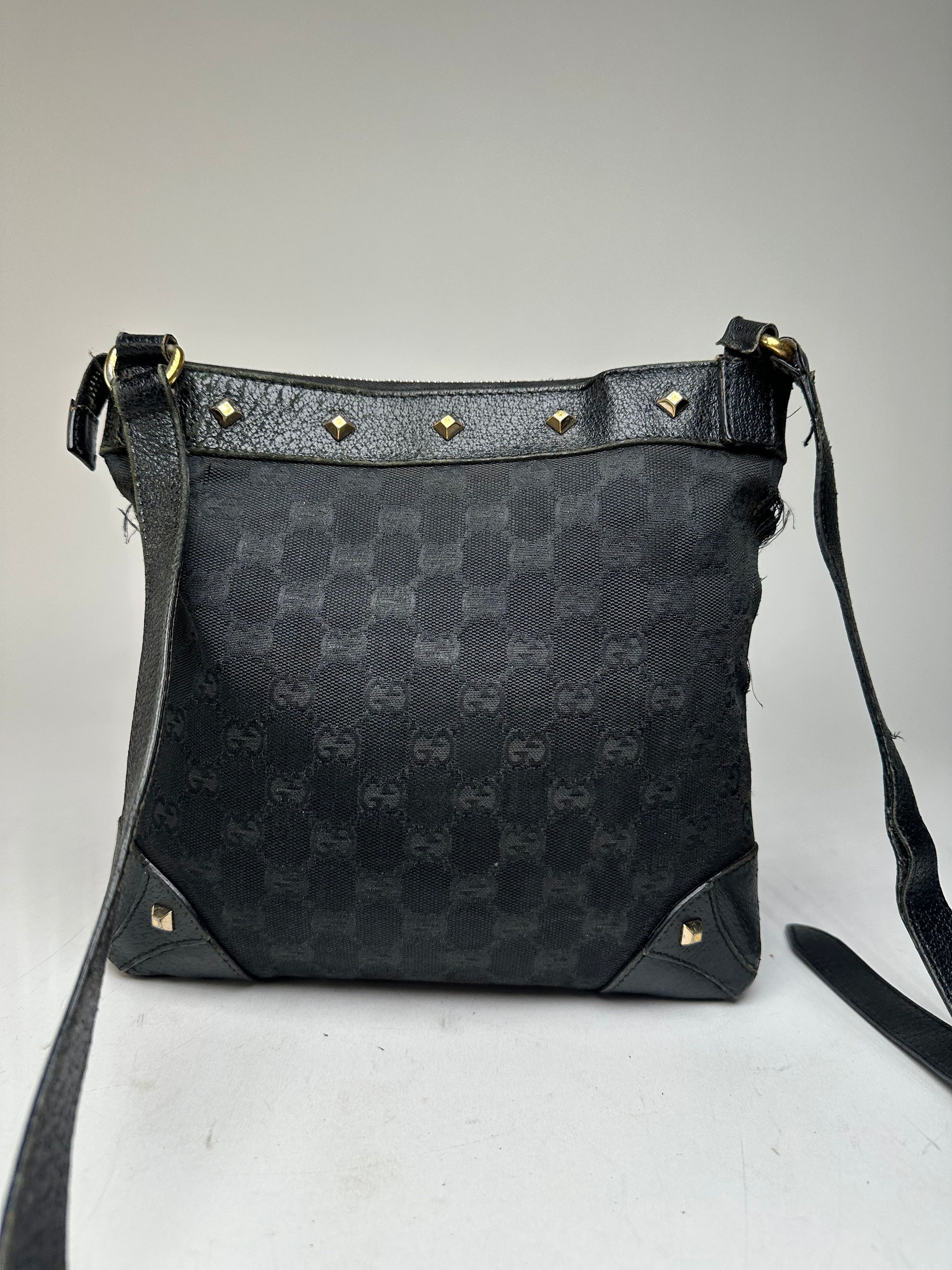 Gucci Vintage Studded Monogram Indy Shoulder / Crossbody Bag Black Size ONE SIZE - 10 Thumbnail