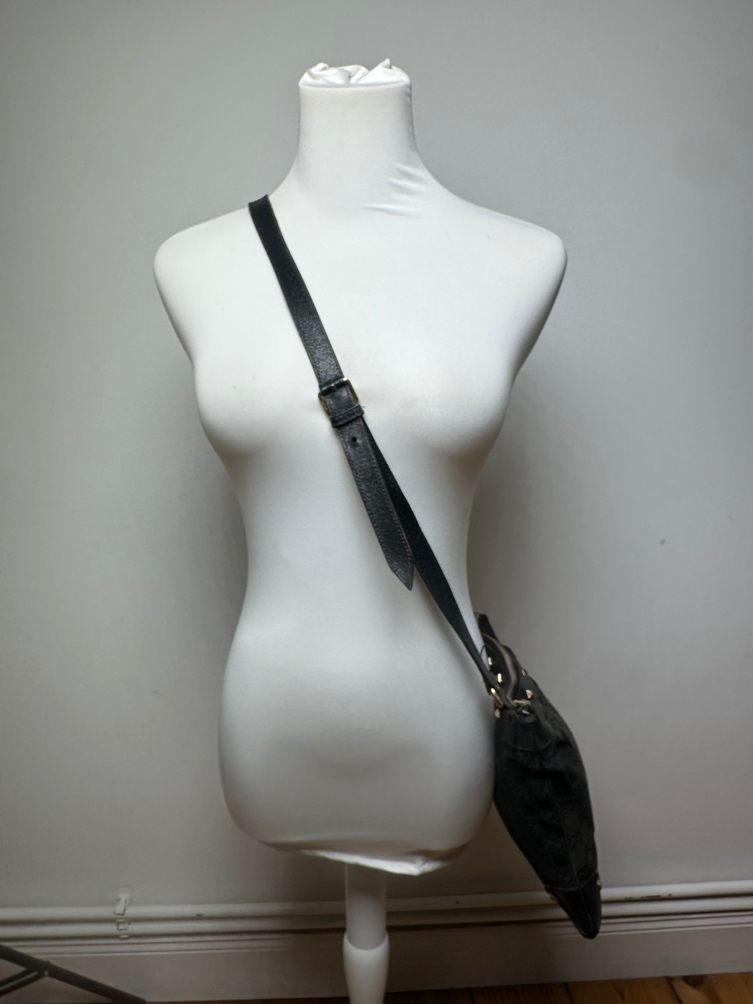 Gucci Vintage Studded Monogram Indy Shoulder / Crossbody Bag Black Size ONE SIZE - 6 Thumbnail