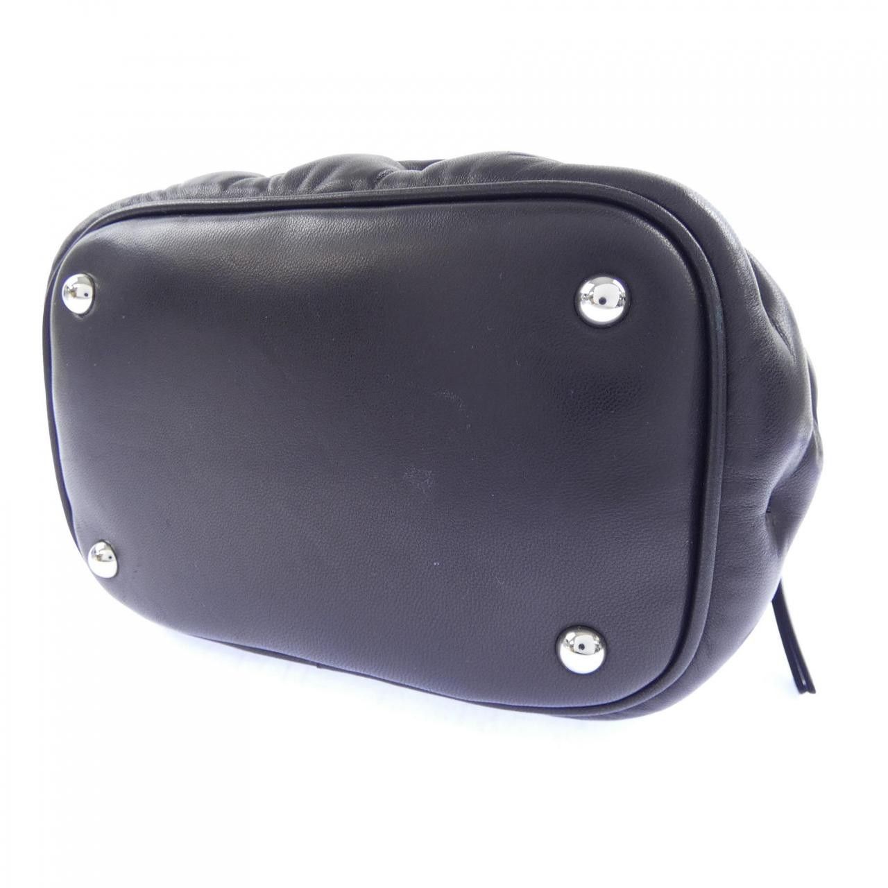 Maison Margiela Maison Margiela Maison Margiela Glam Slam Sheepskin Shoulder Bag Leather Vanity Bag SB2WD0091 DUTY FREE for USA Size ONE SIZE - 4 Thumbnail