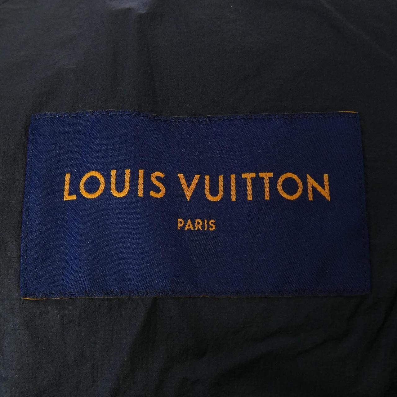 Louis Vuitton Louis Vuitton Louis Vuitton Jacket Textile Outerwear HML52WIY5 DUTY FREE for USA Size ONE SIZE - 4 Thumbnail