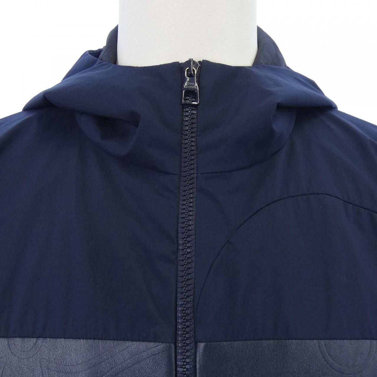 Louis Vuitton Louis Vuitton Louis Vuitton Jacket Textile Outerwear HML52WIY5 DUTY FREE for USA Size ONE SIZE - 5 Thumbnail