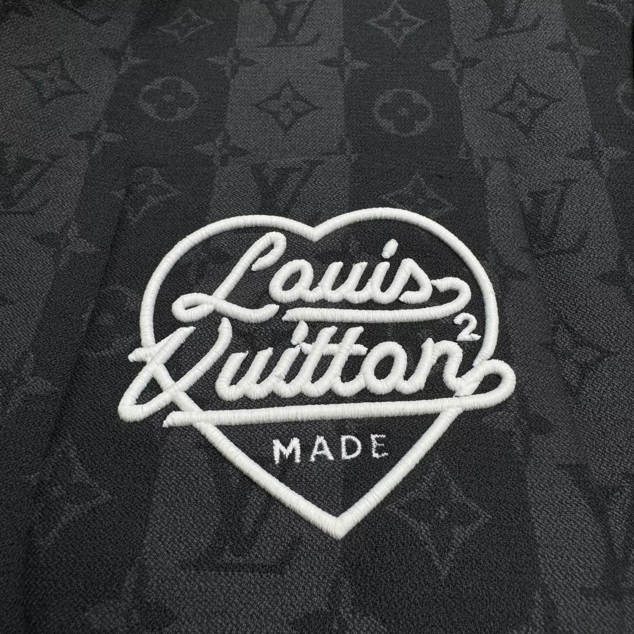 Louis Vuitton Louis Vuitton Nigo Heart Embroidery Blazer Size US M / EU 48-50 / 2 - 2 Thumbnail