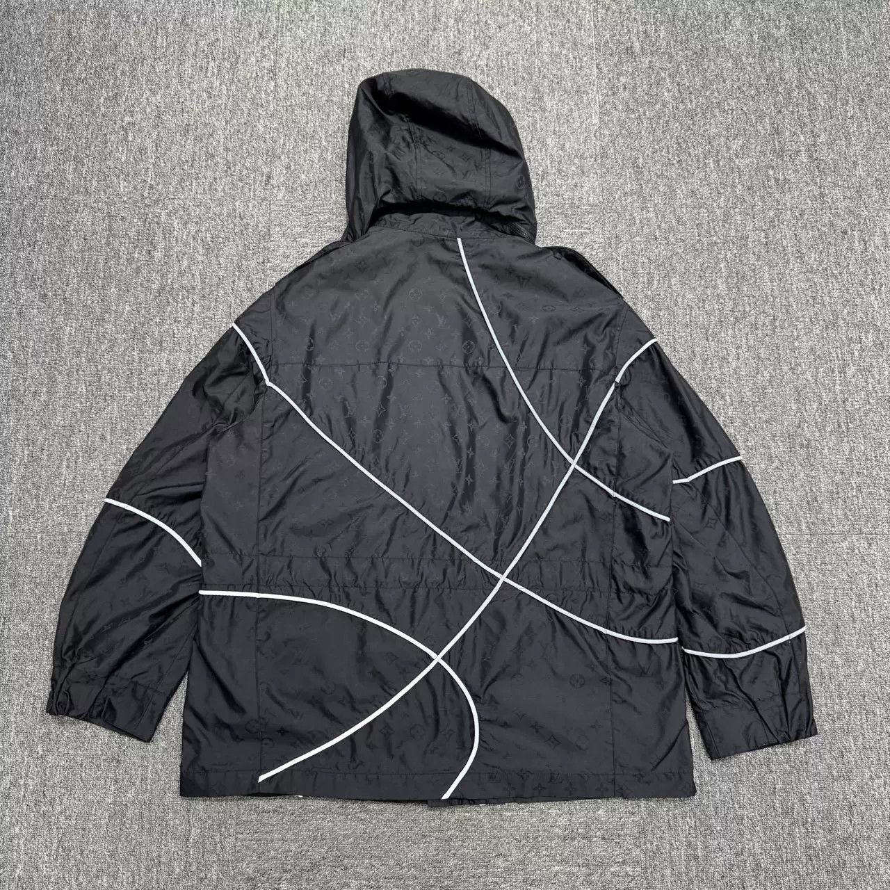 Louis Vuitton Louis Vuitton NBA Monogram Windbreaker Size US M / EU 48-50 / 2 - 5 Thumbnail