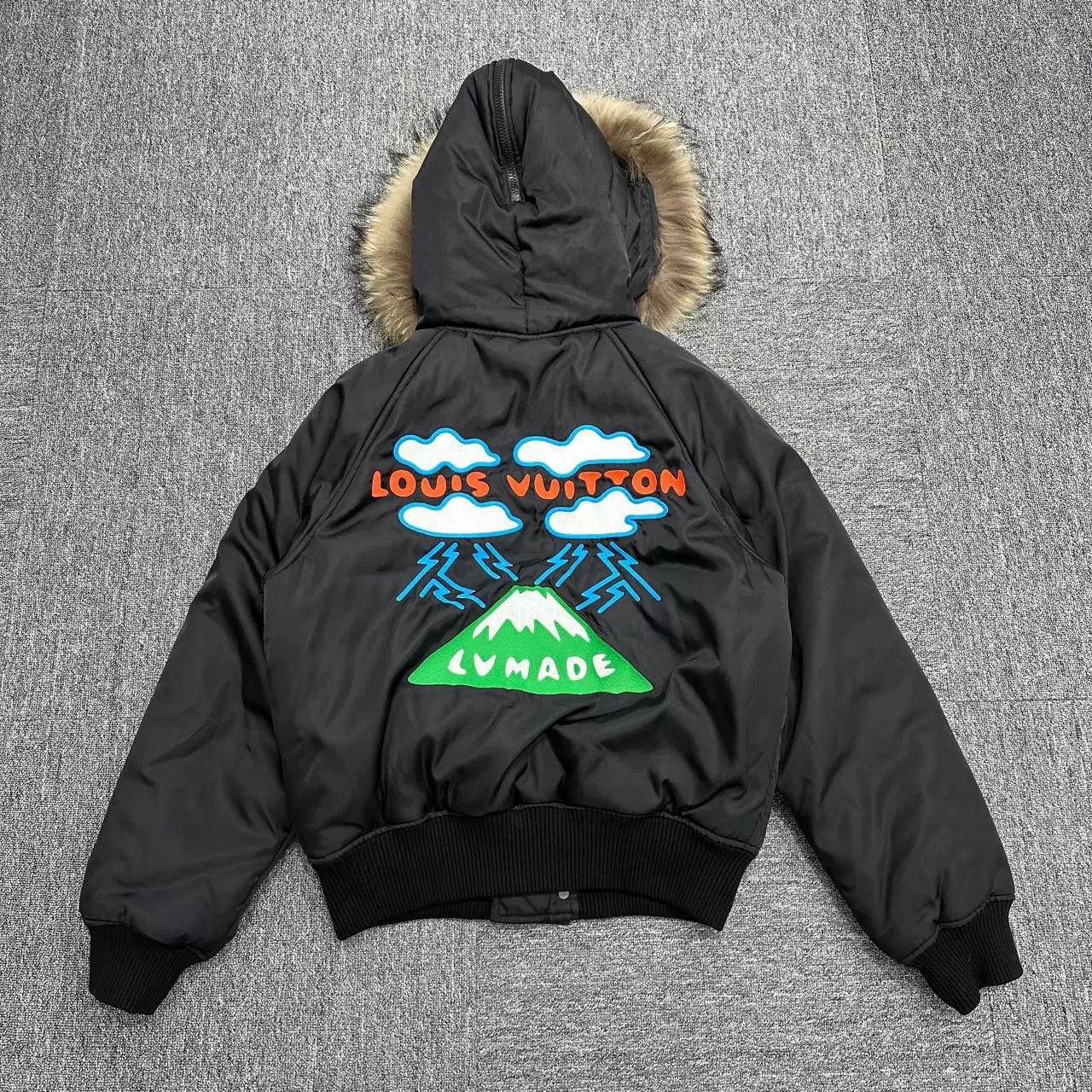 Louis Vuitton Louis Vuitton Nigo Collaboration Jacket Size US S / EU 44-46 / 1 - 4 Thumbnail